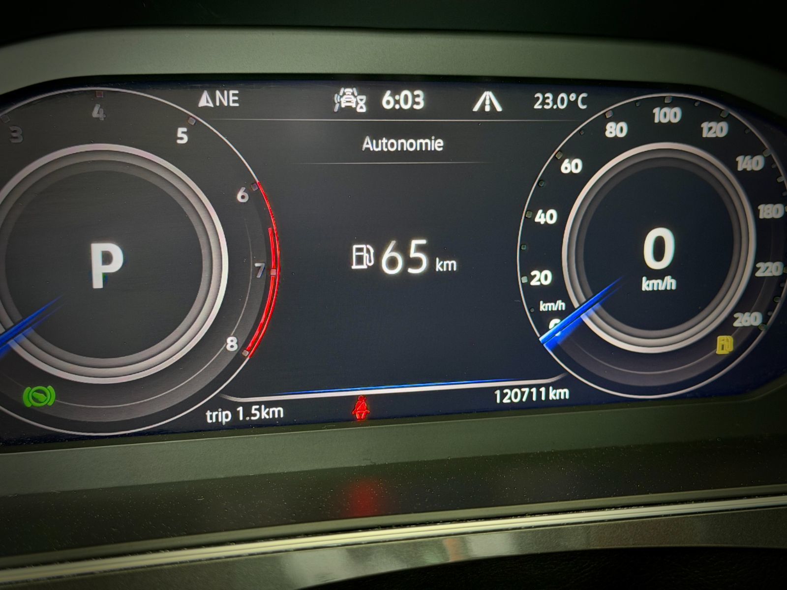 Volkswagen Tiguan Comfortline R-Line Black Edition 2022-23