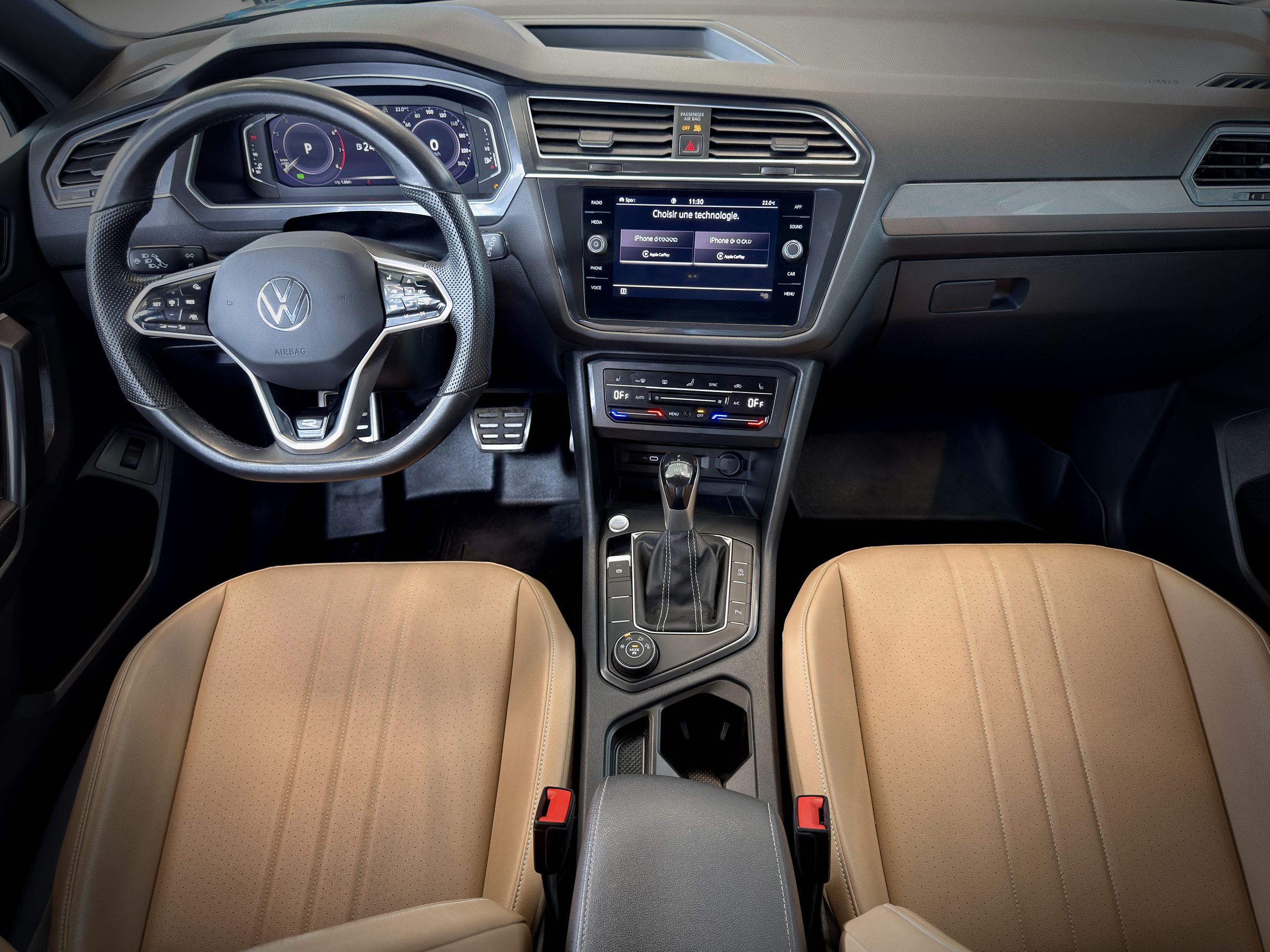 2022 Volkswagen Tiguan Comfortline R-Line Black Edition-22