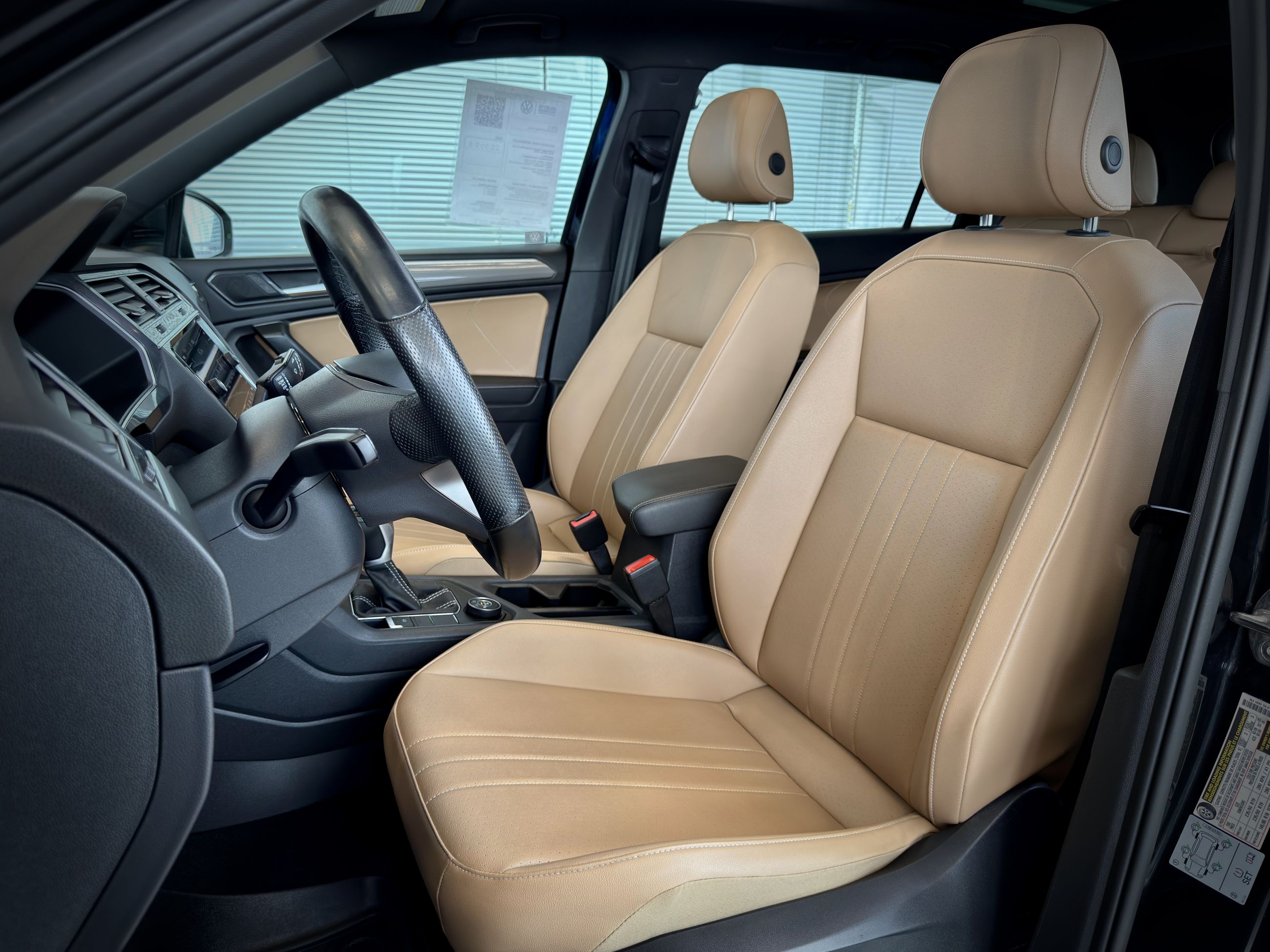 2022 Volkswagen Tiguan Comfortline R-Line Black Edition-18