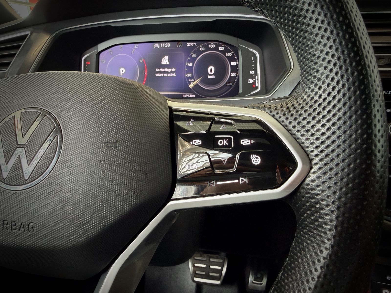 2022 Volkswagen Tiguan Comfortline R-Line Black Edition-25
