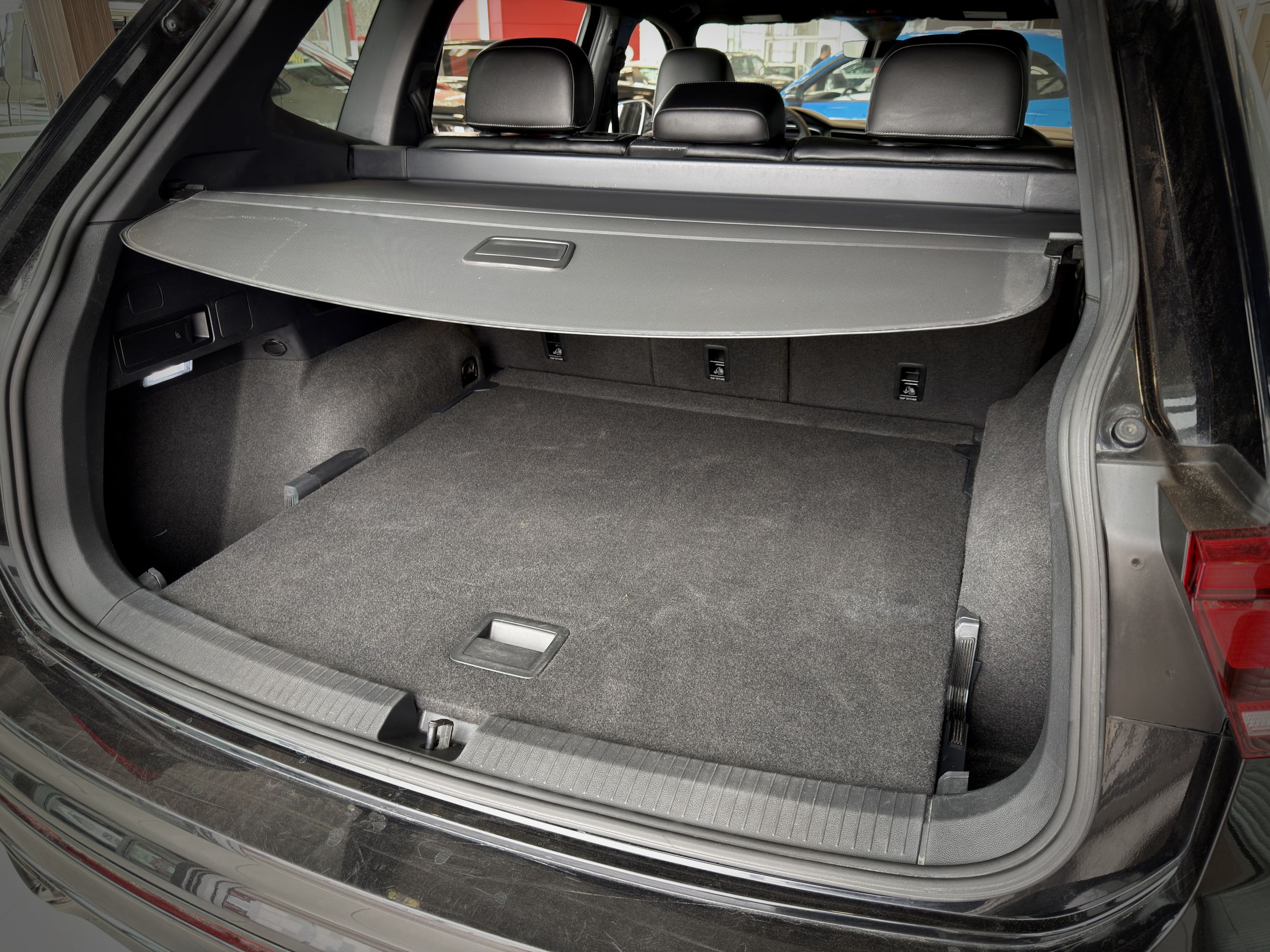 Volkswagen Tiguan Comfortline R-Line Black Edition 2022-12
