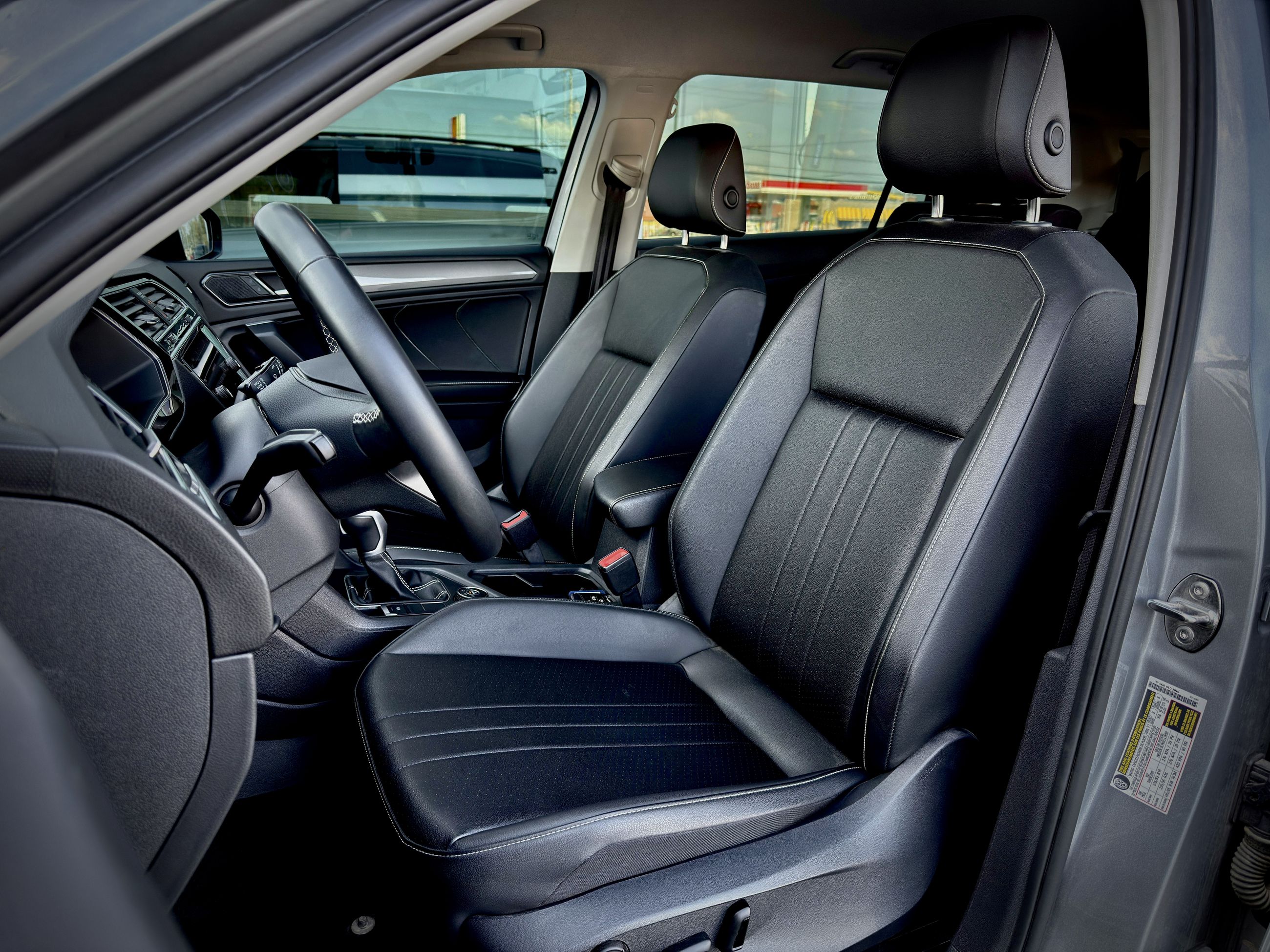 Volkswagen Tiguan Comfortline 2023-15