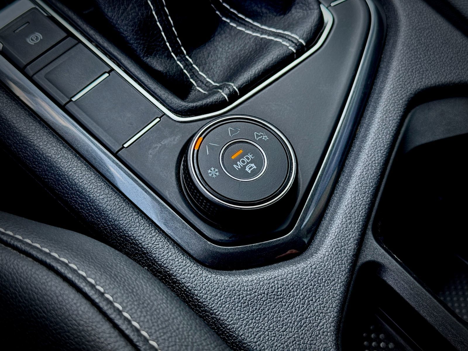 Volkswagen Tiguan Comfortline 2023-28