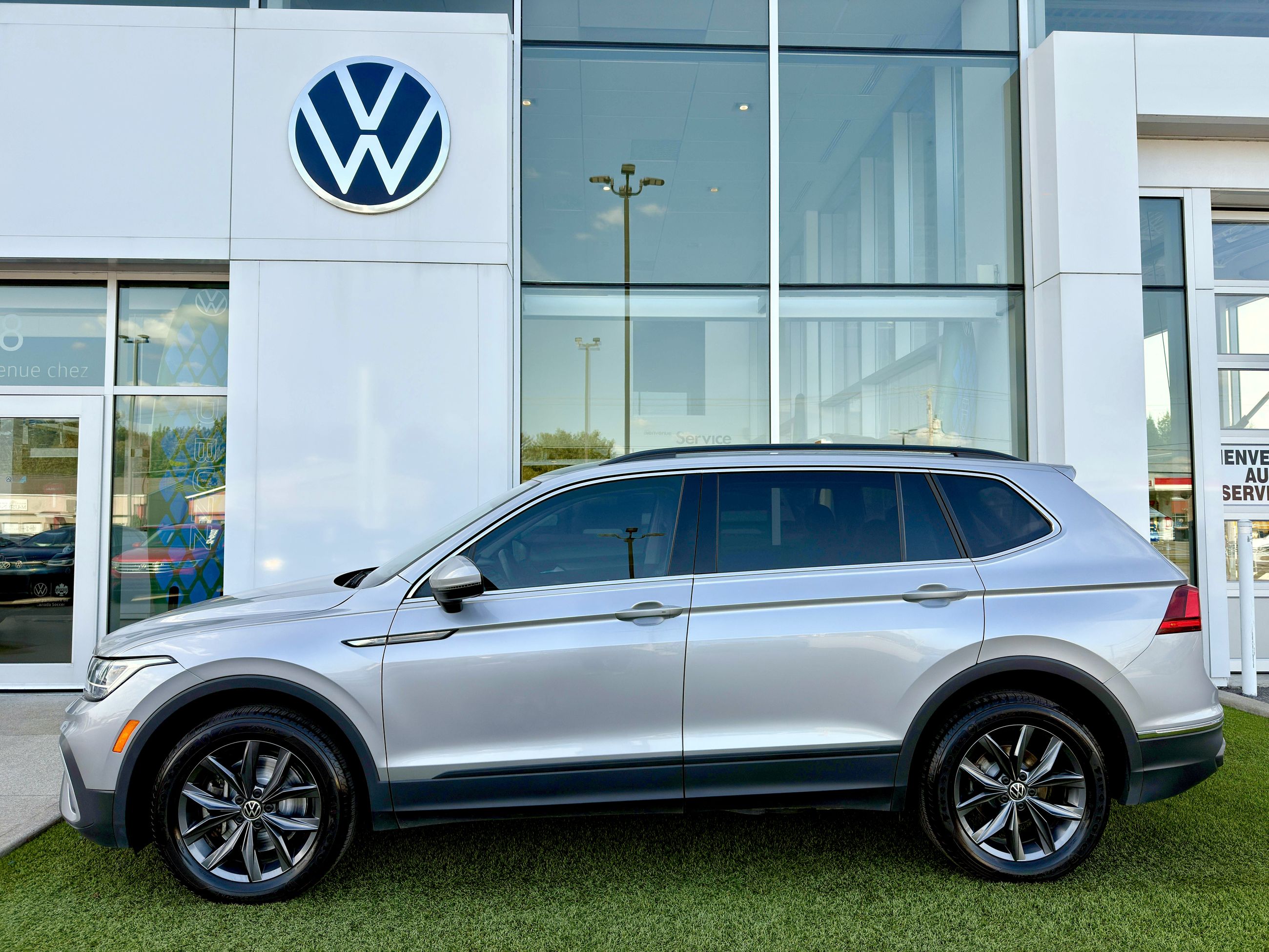 Volkswagen Tiguan Comfortline 2023-8