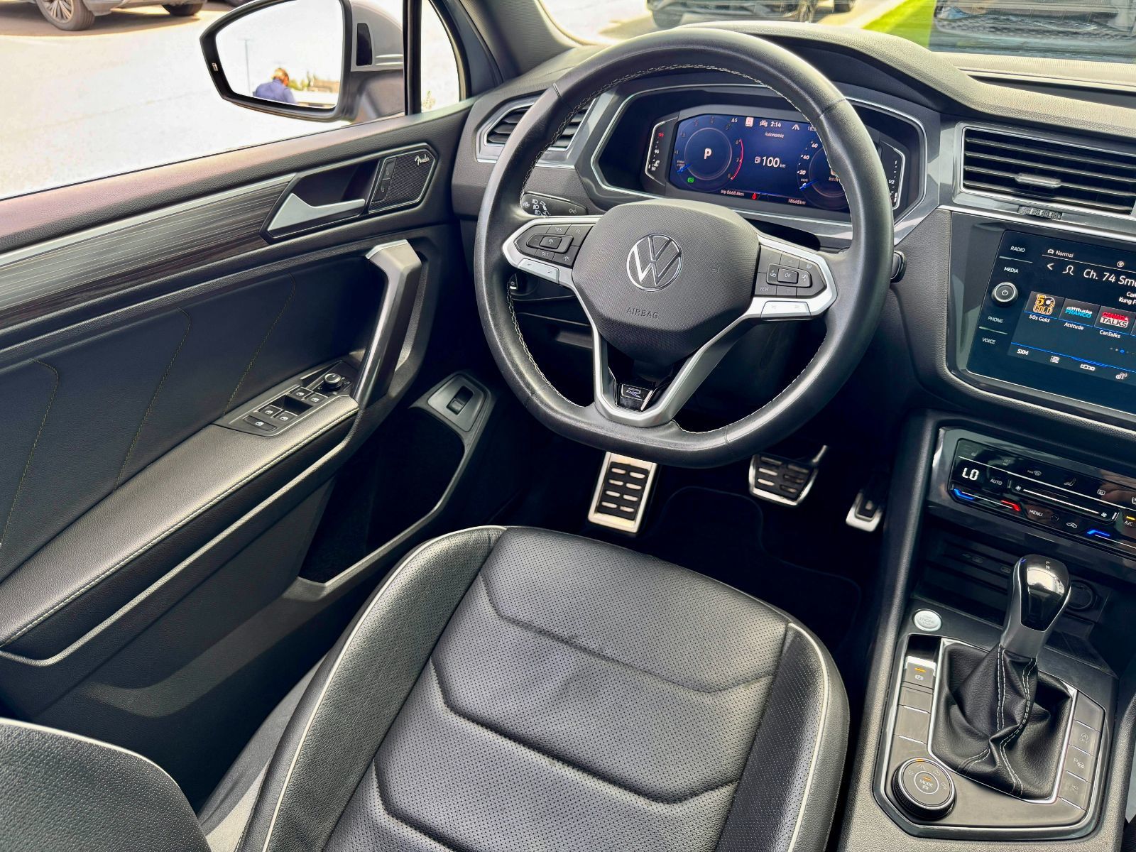 Volkswagen Tiguan Highline R-Line 2023-15