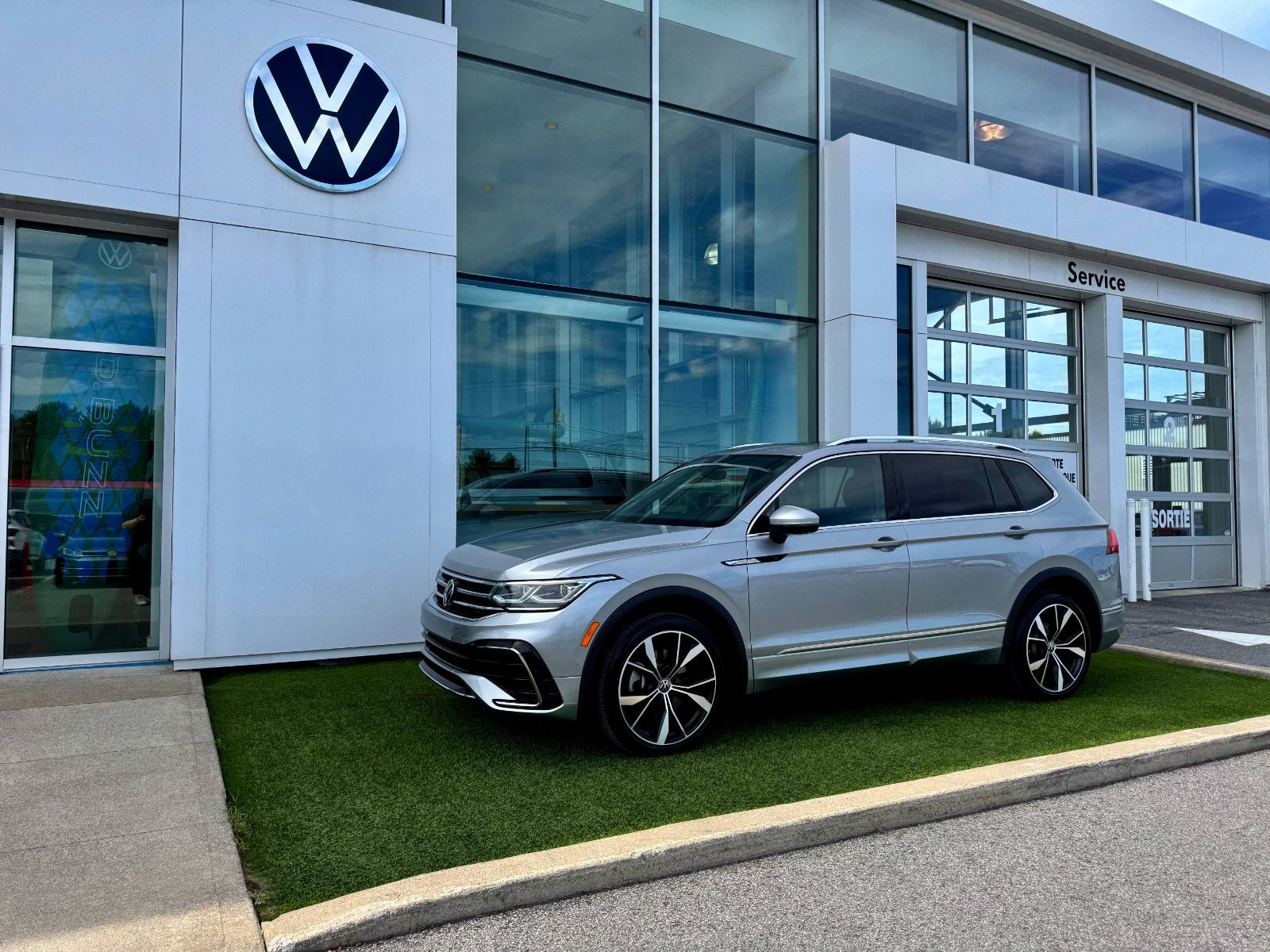 Volkswagen Tiguan Highline R-Line 2023-1
