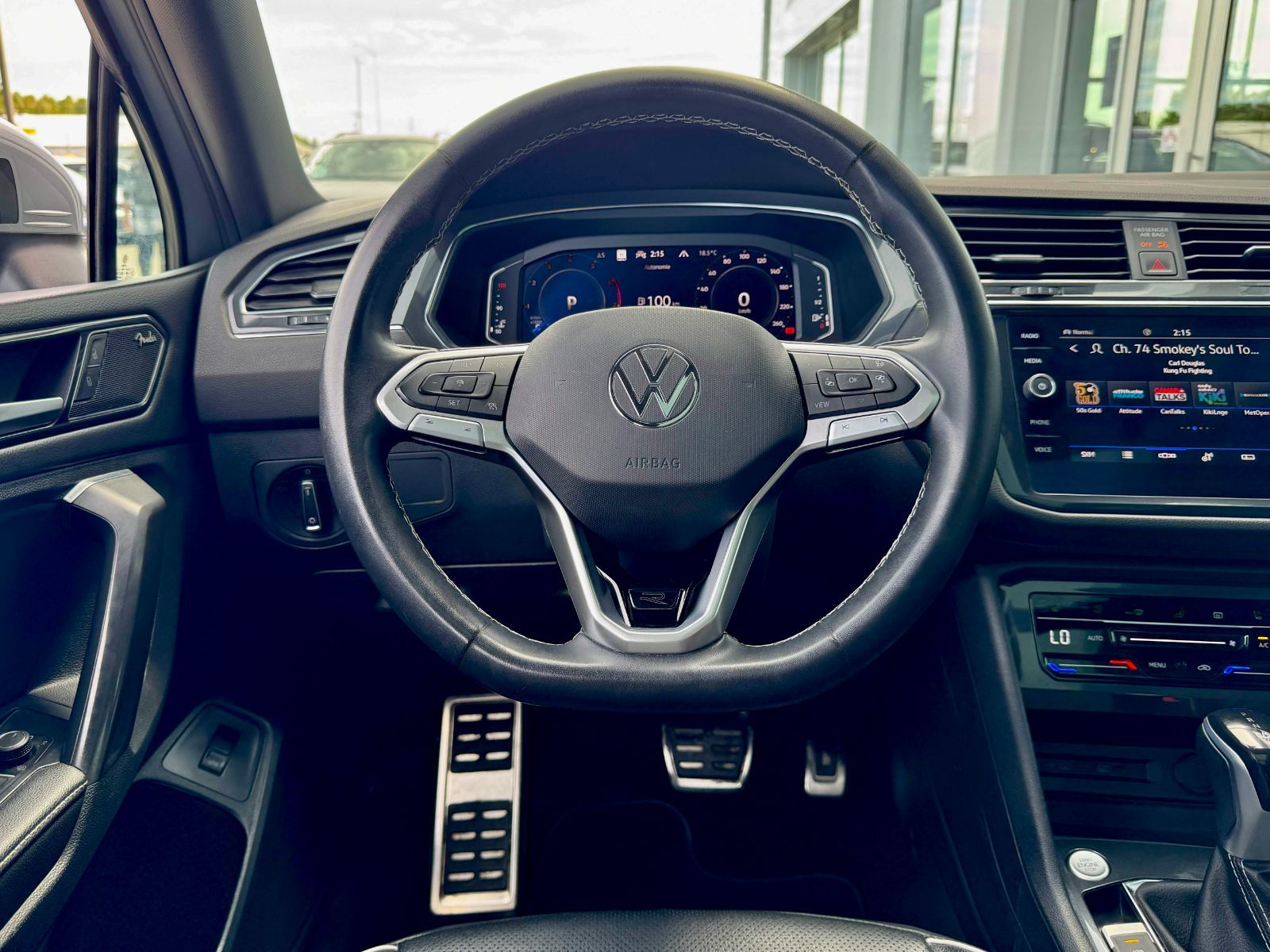 Volkswagen Tiguan Highline R-Line 2023-16