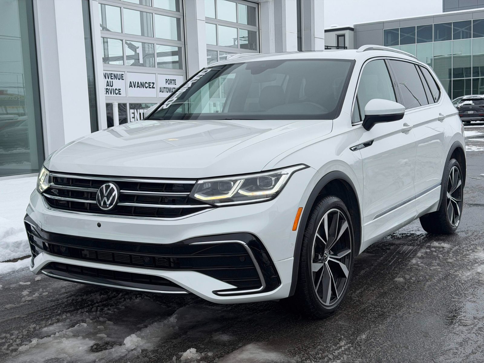 Volkswagen Tiguan Highline R-Line 2023-1