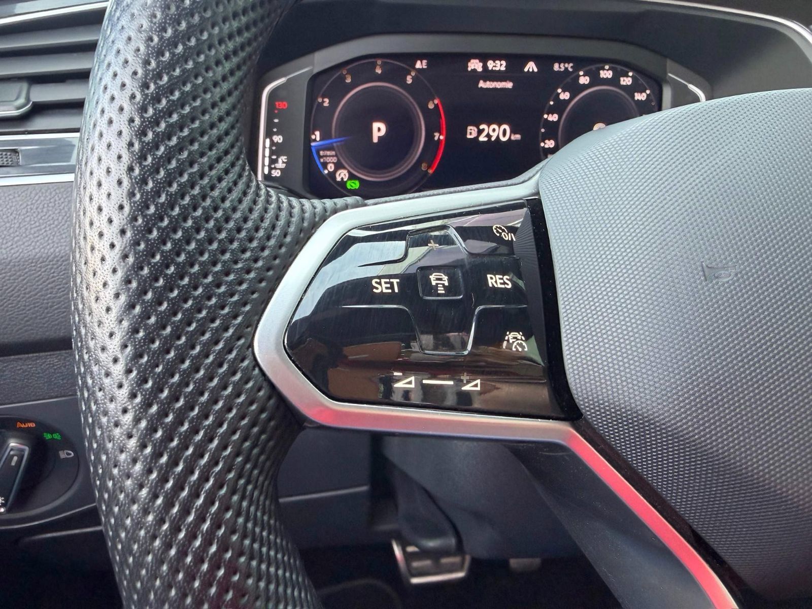 Volkswagen Tiguan Comfortline R-Line Black Edition 2024-25