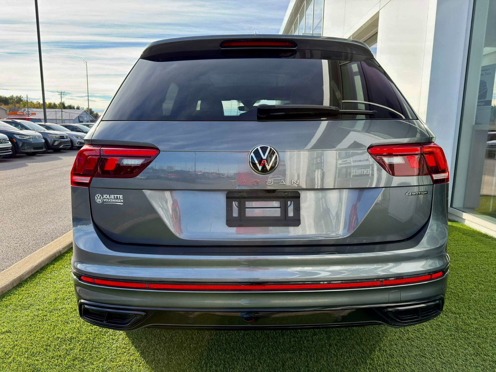 Volkswagen Tiguan Comfortline R-Line Black Edition 2024-9