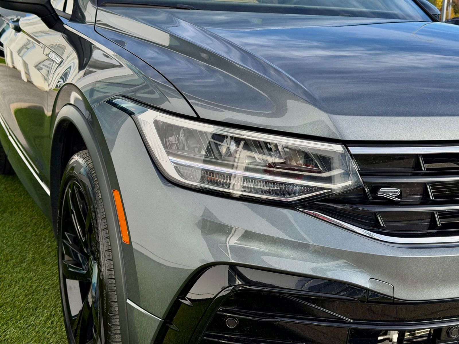 Volkswagen Tiguan Comfortline R-Line Black Edition 2024-5