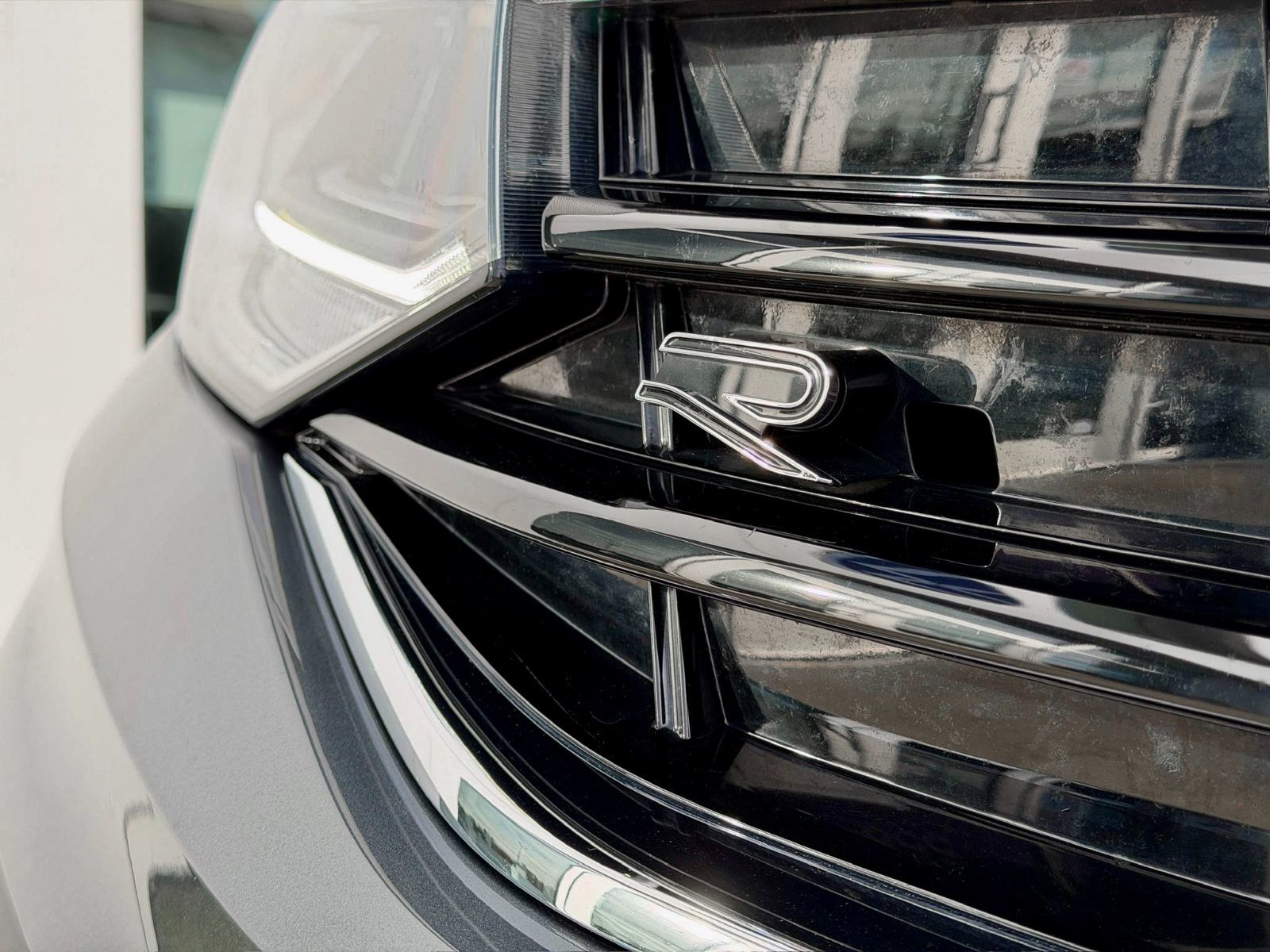 Volkswagen Tiguan Comfortline R-Line Black Edition 2024-13