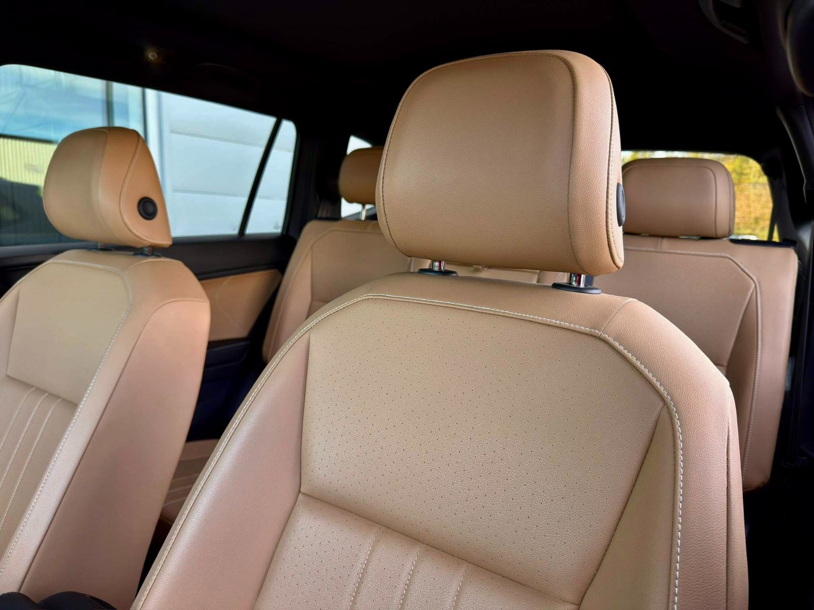 Volkswagen Tiguan Comfortline R-Line Black Edition 2024-20