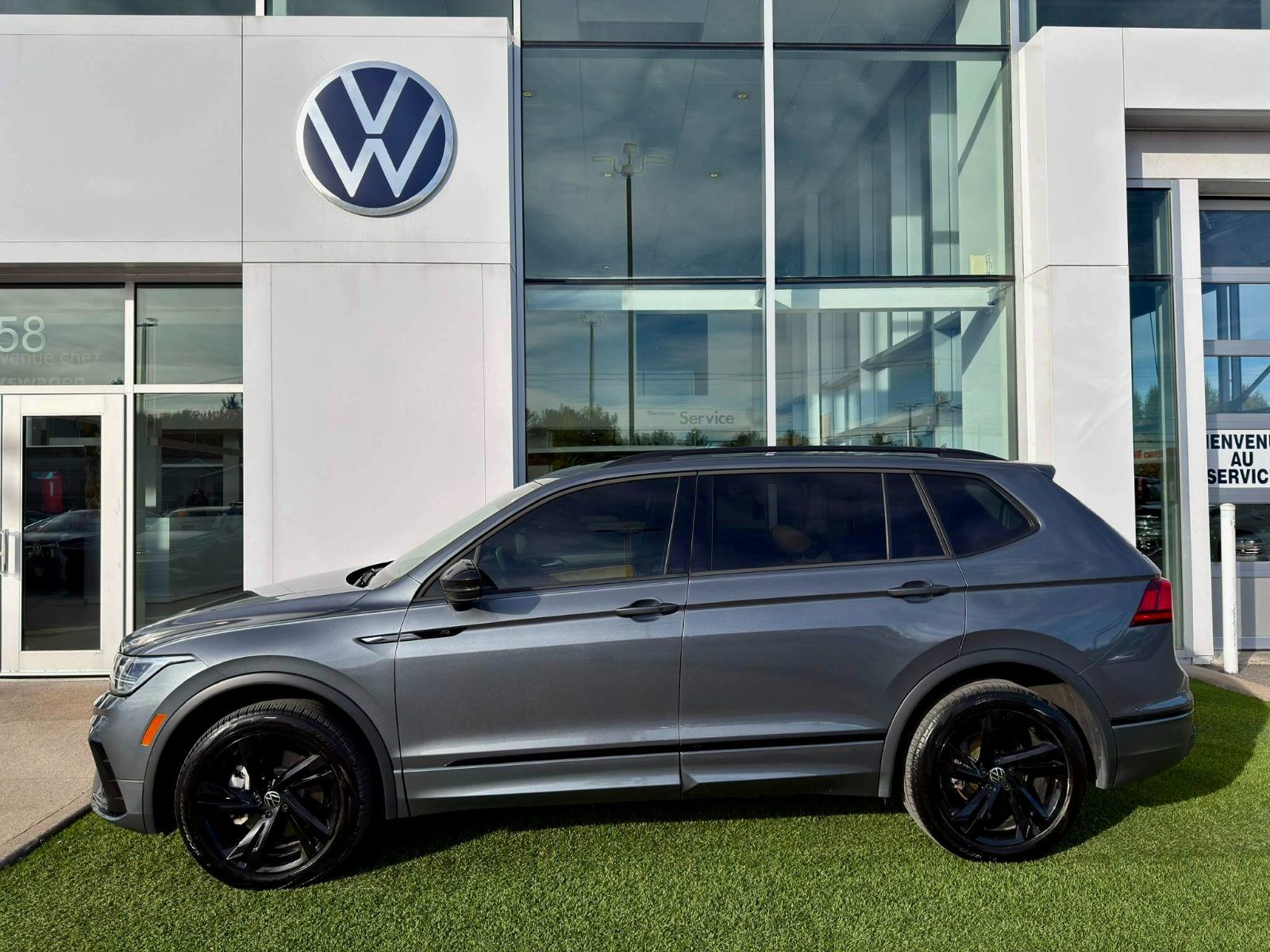 Volkswagen Tiguan Comfortline R-Line Black Edition 2024-7