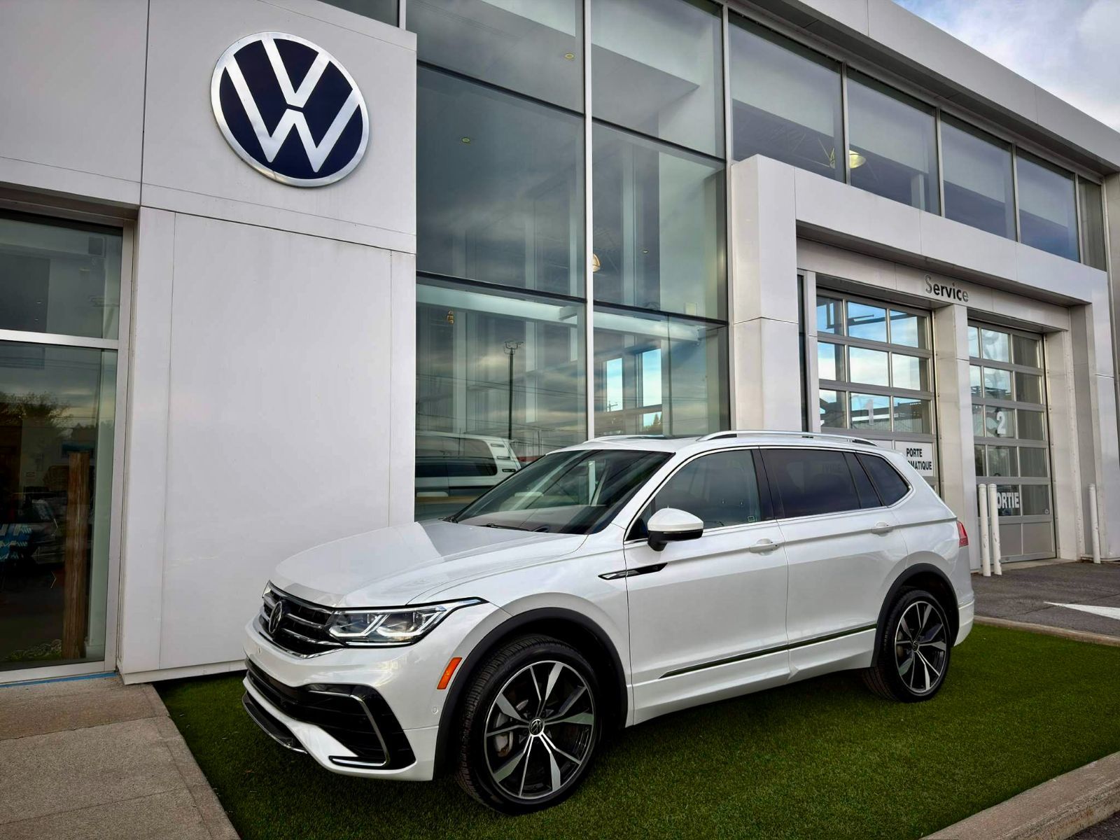 Volkswagen Tiguan Highline R-Line 2024-2