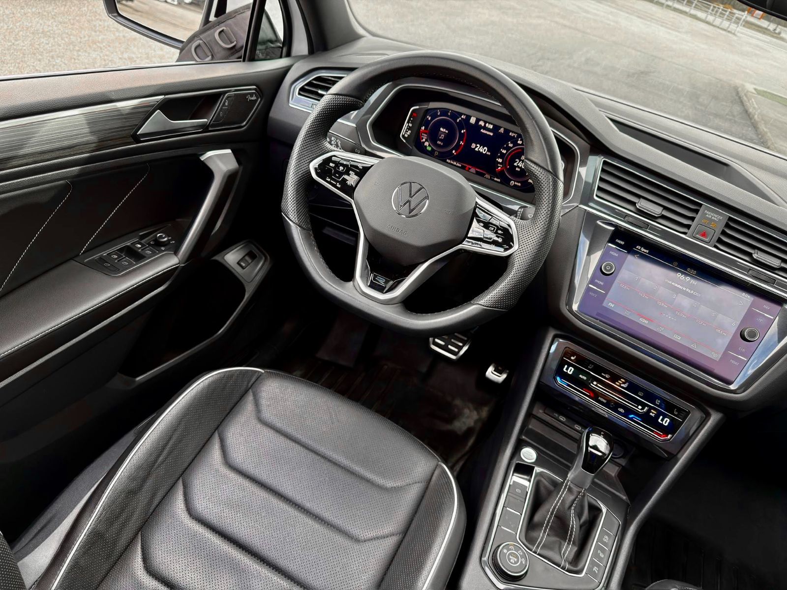 Volkswagen Tiguan Highline R-Line 2024-20