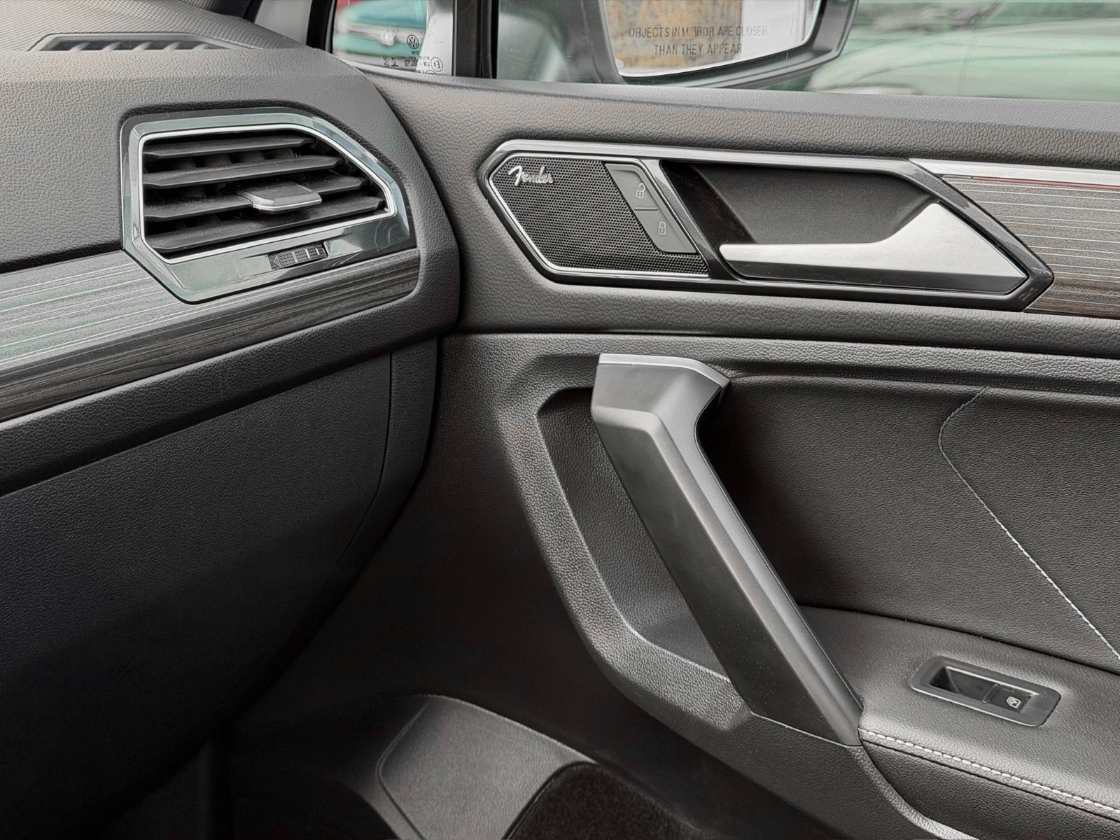 Volkswagen Tiguan Highline R-Line 2024-33