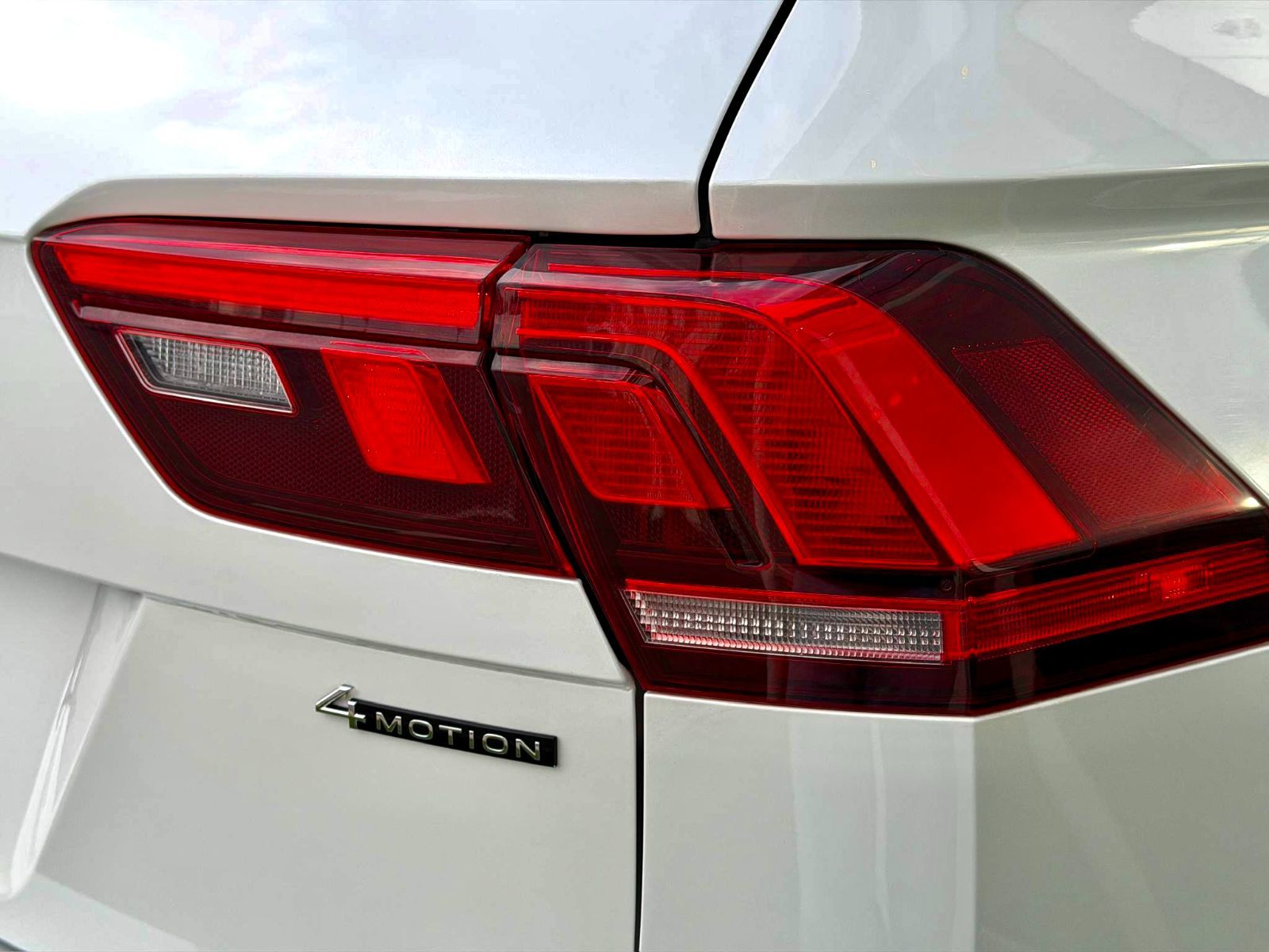 Volkswagen Tiguan Highline R-Line 2024-11