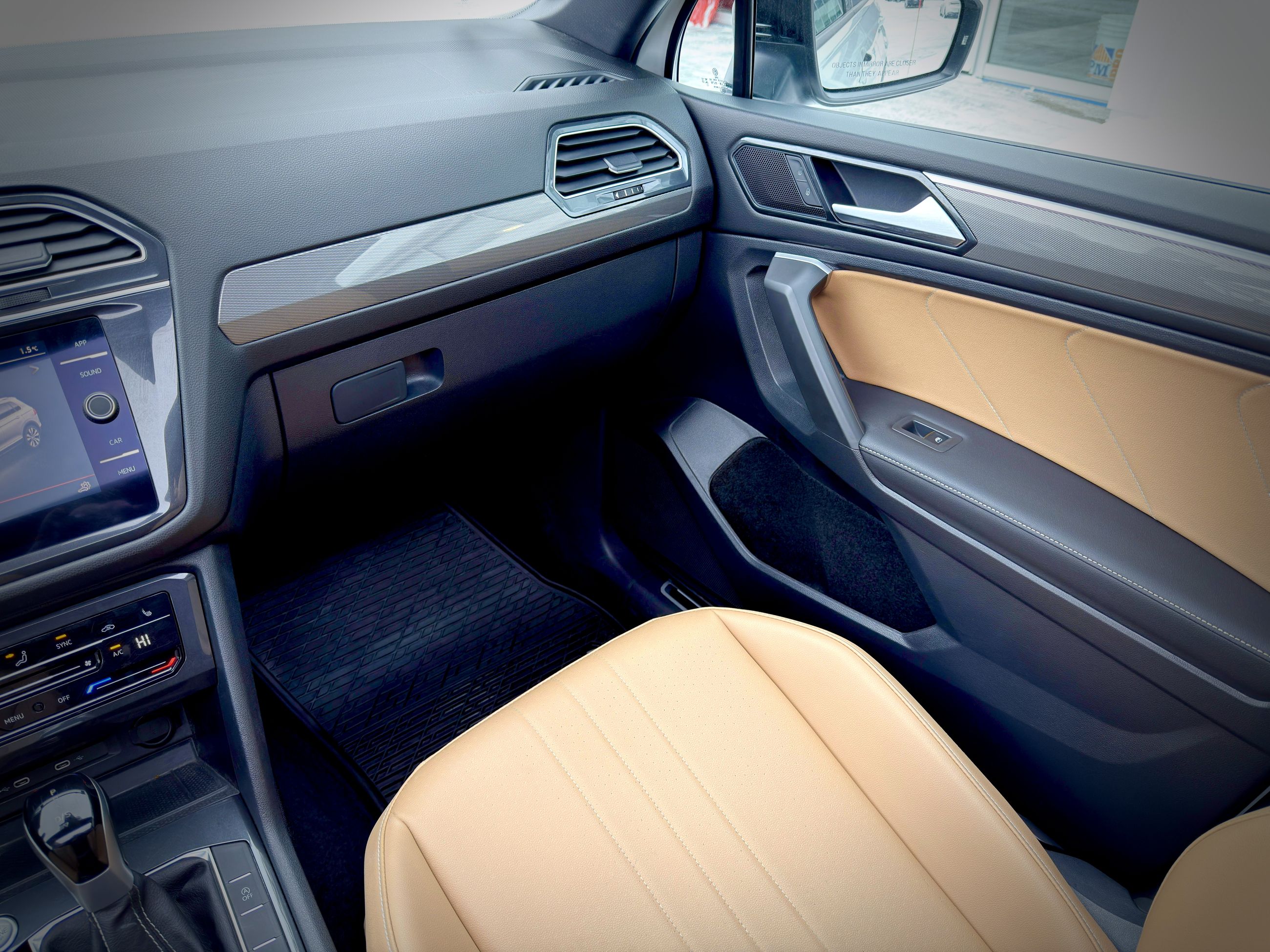 Volkswagen Tiguan Comfortline R-Line Black Edition 2024-26