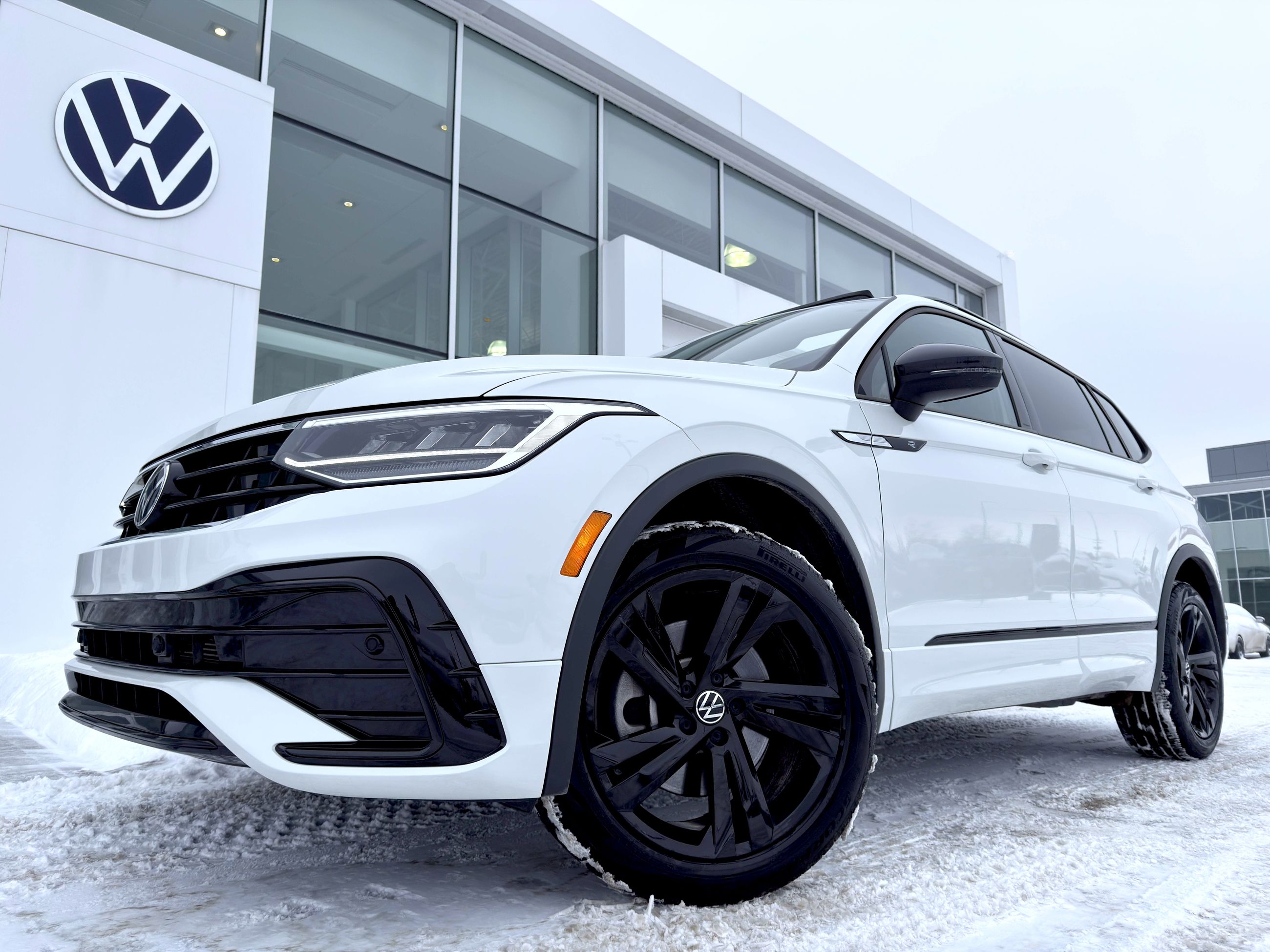 Volkswagen Tiguan Comfortline R-Line Black Edition 2024-3