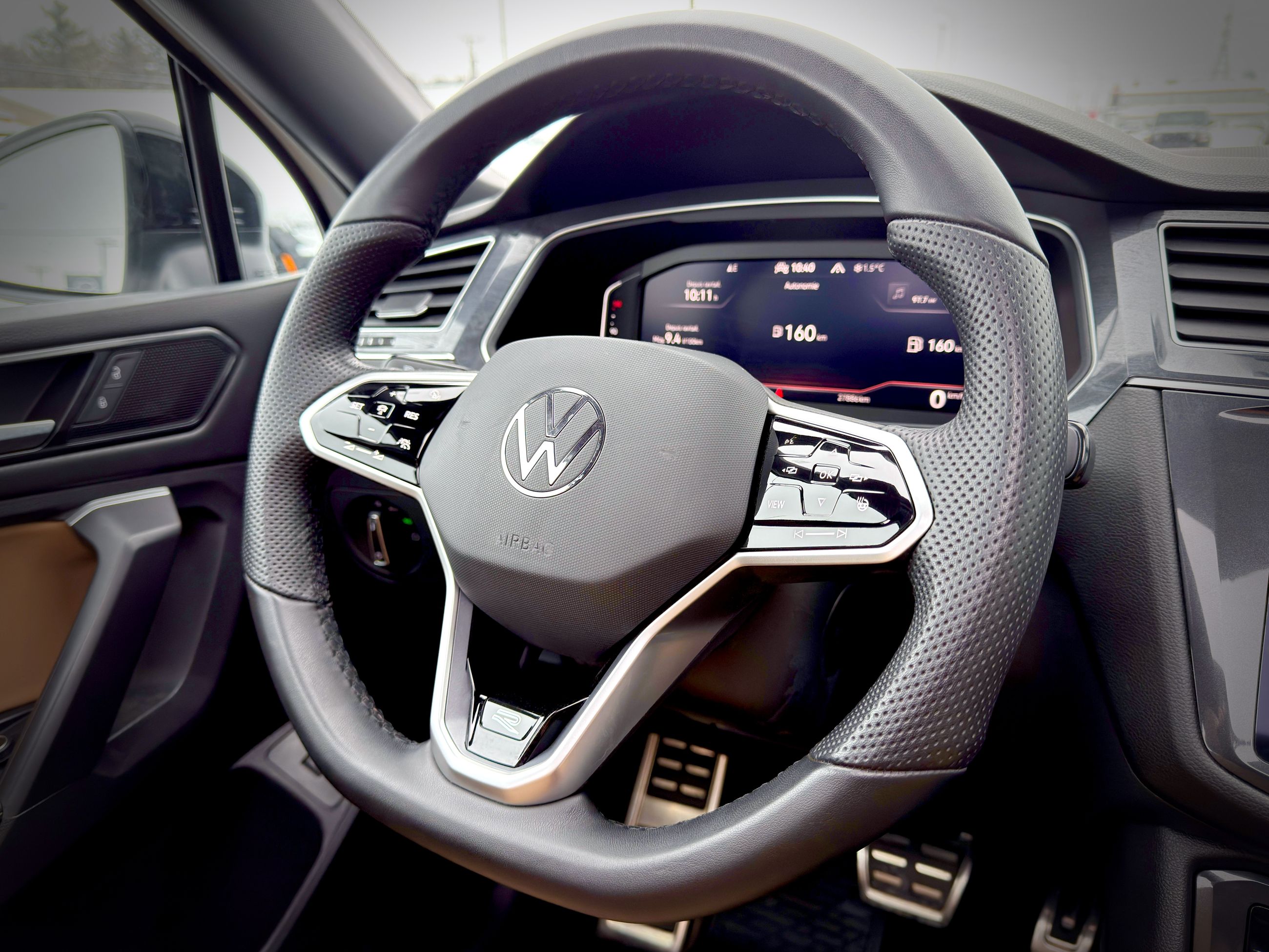 Volkswagen Tiguan Comfortline R-Line Black Edition 2024-27