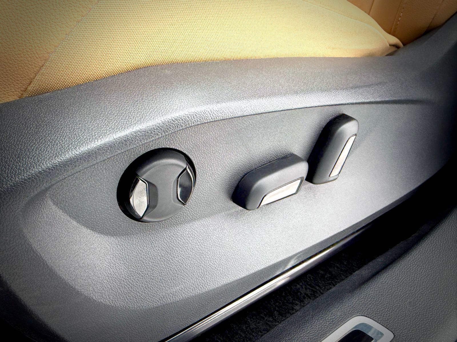 Volkswagen Tiguan Comfortline R-Line Black Edition 2024-22