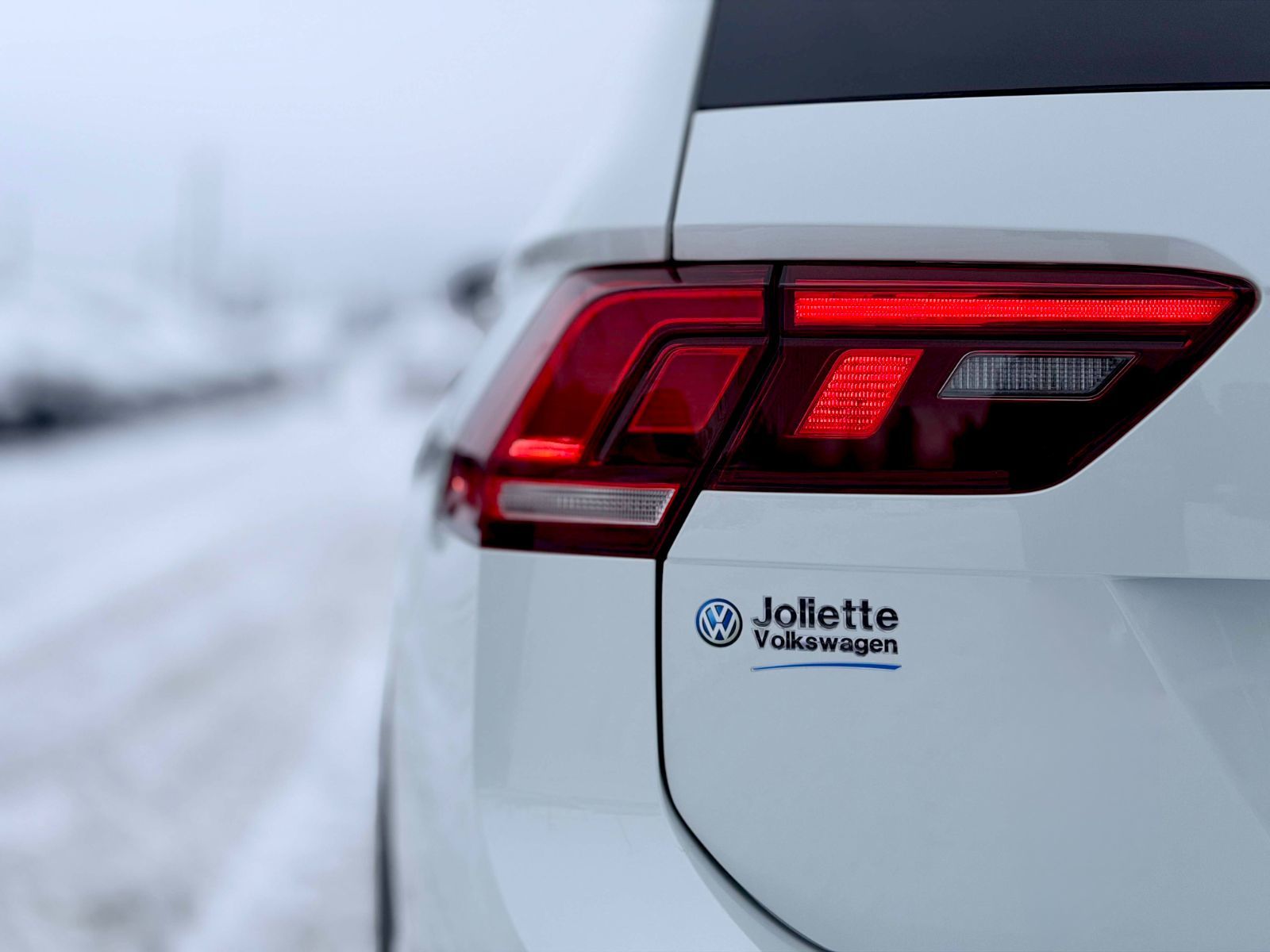 Volkswagen Tiguan Comfortline R-Line Black Edition 2024-14