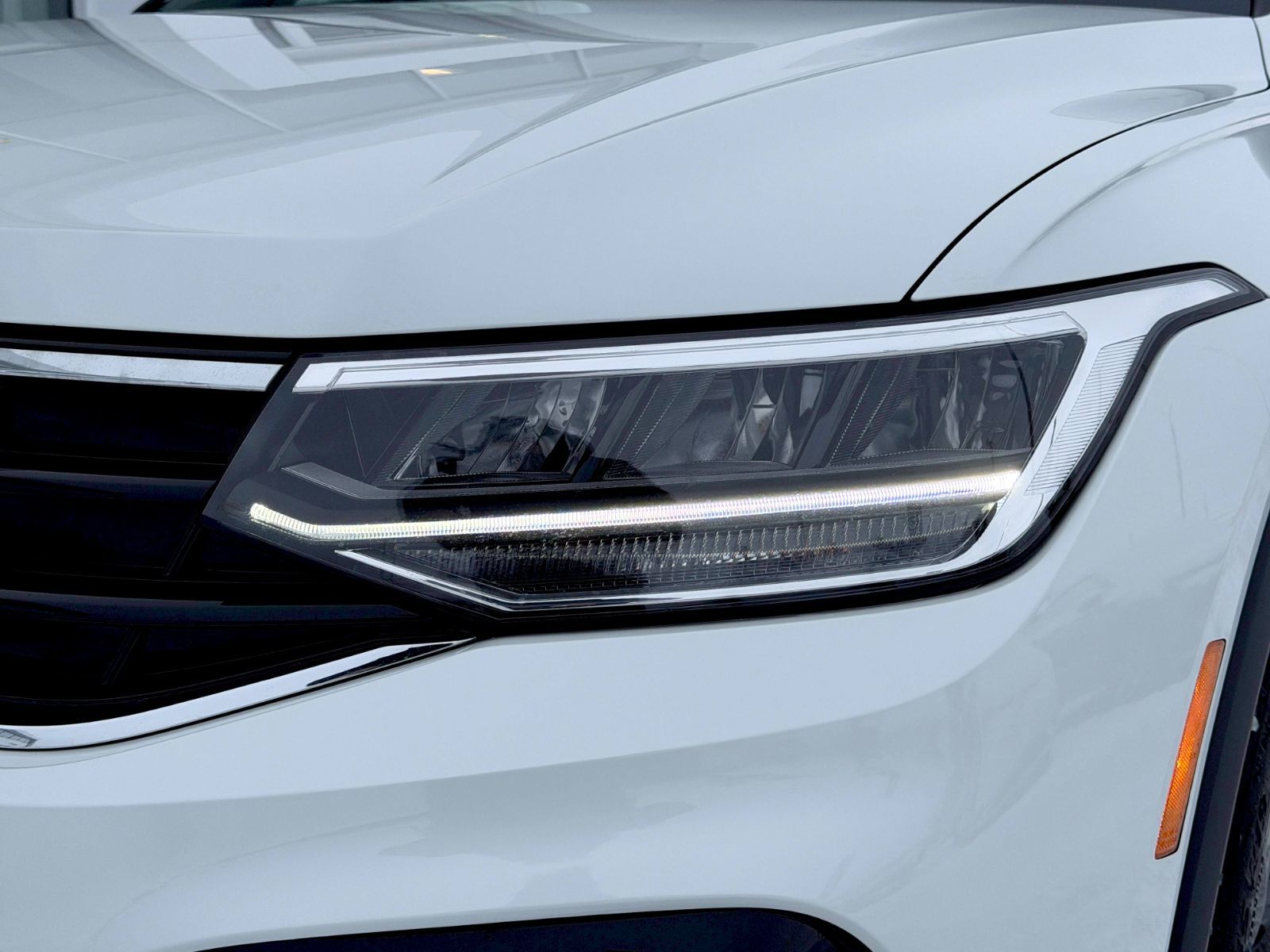 Volkswagen Tiguan Comfortline R-Line Black Edition 2024-8