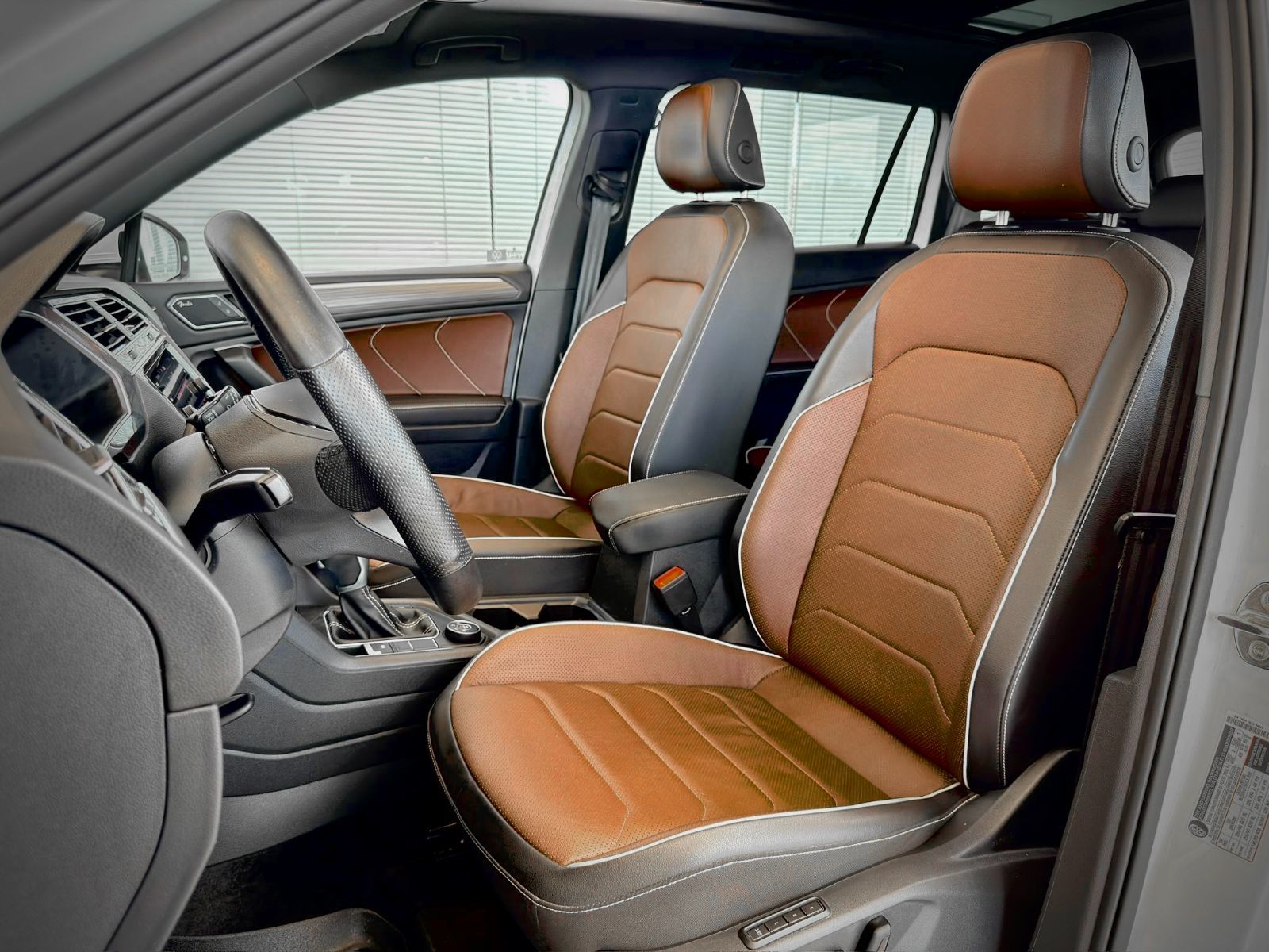 Volkswagen Tiguan Highline R-Line 2024-18