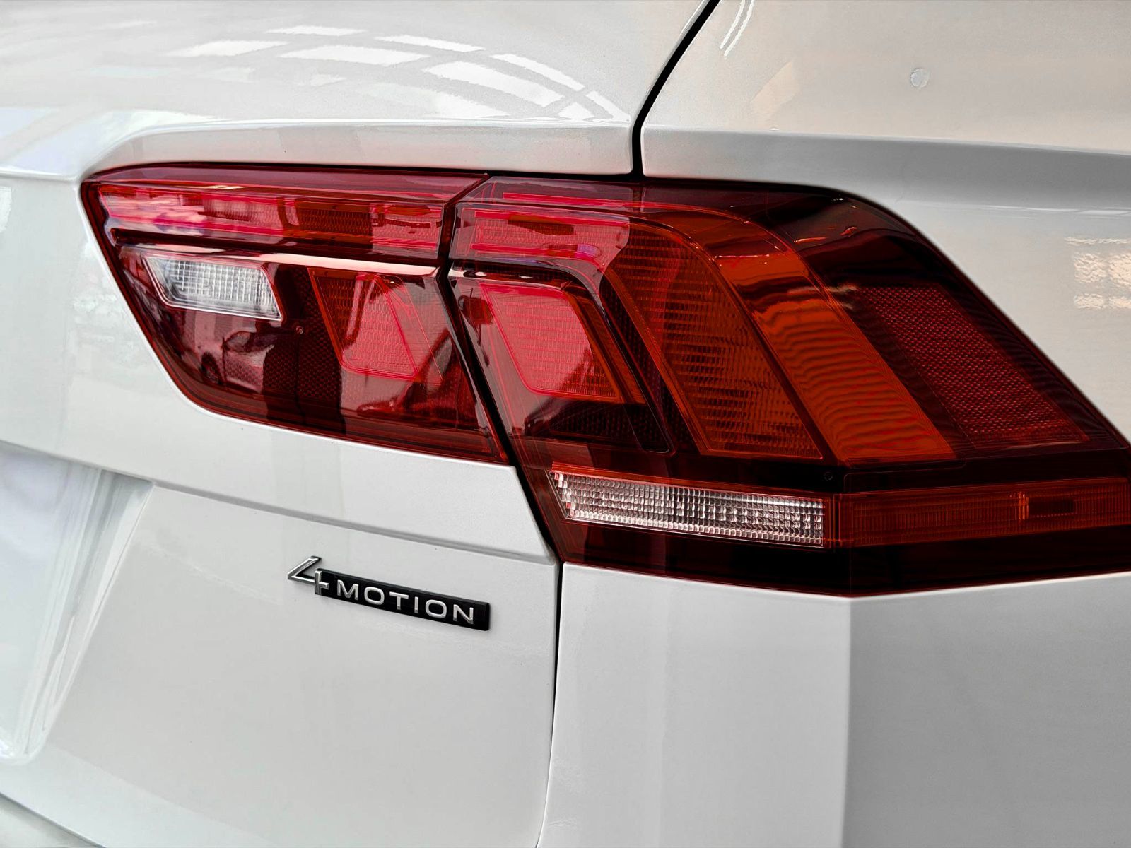 Volkswagen Tiguan Highline R-Line 2024-12