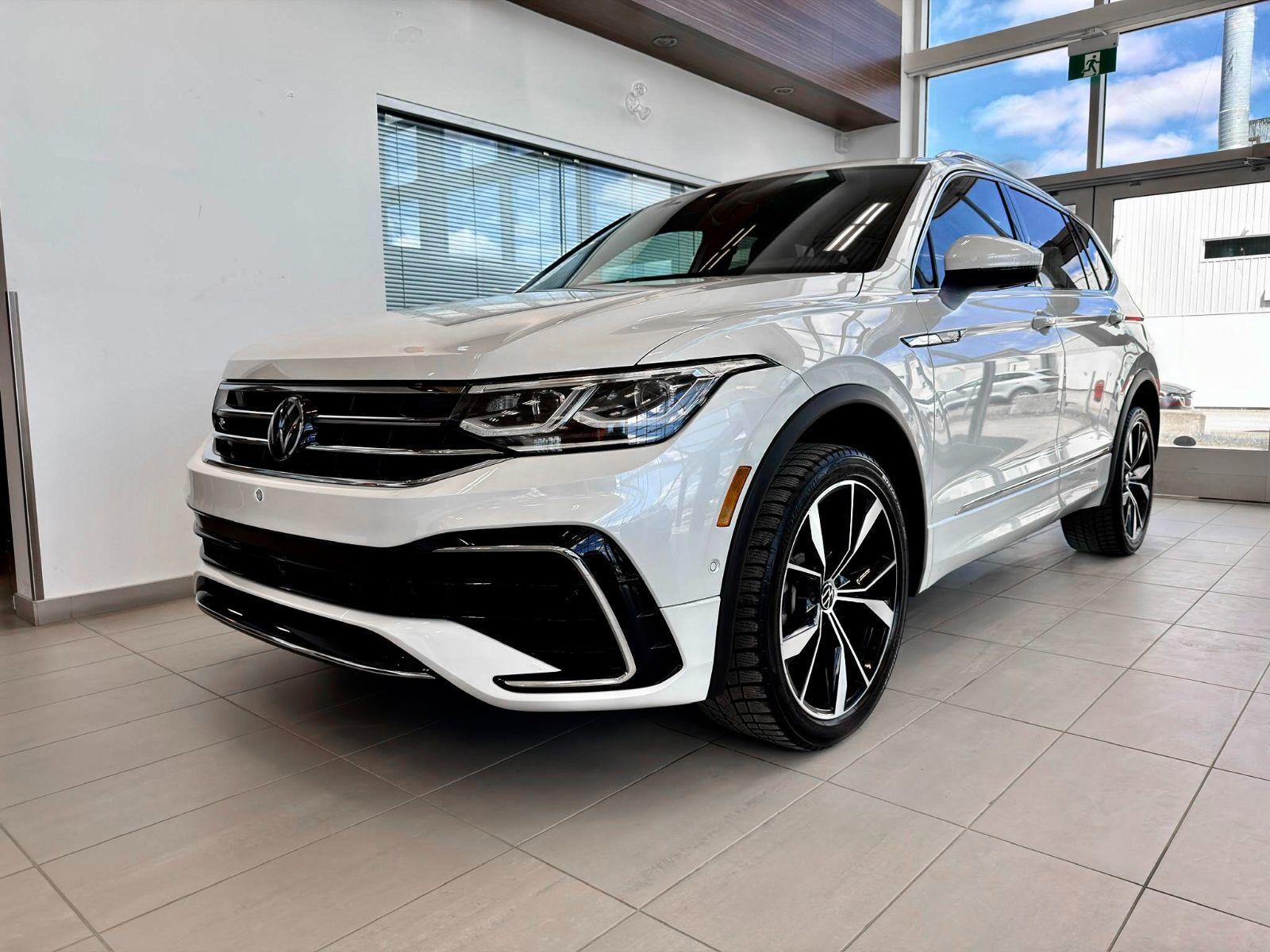 [Volkswagen] [Tiguan] [Highline R-Line] [2024] - [Villeneuve Honda Joliette]