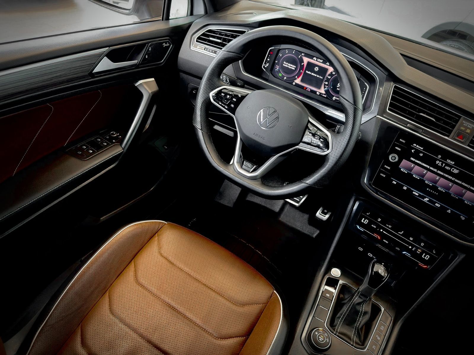 Volkswagen Tiguan Highline R-Line 2024-21