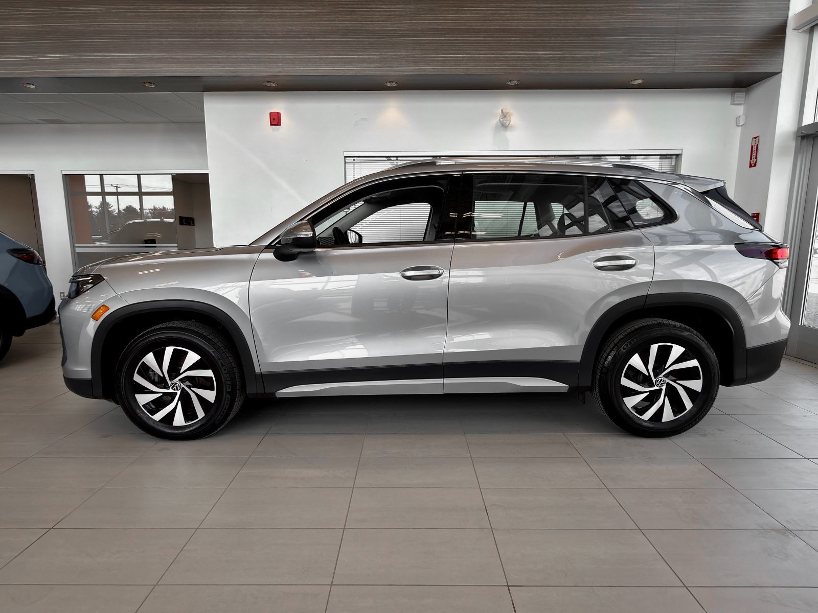 Volkswagen Tiguan Trendline 2025-8
