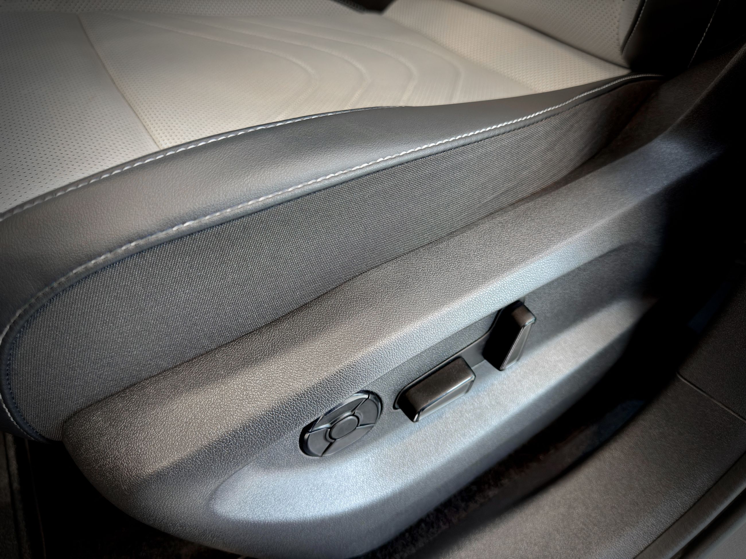 Volkswagen Tiguan Comfortline 2025-18