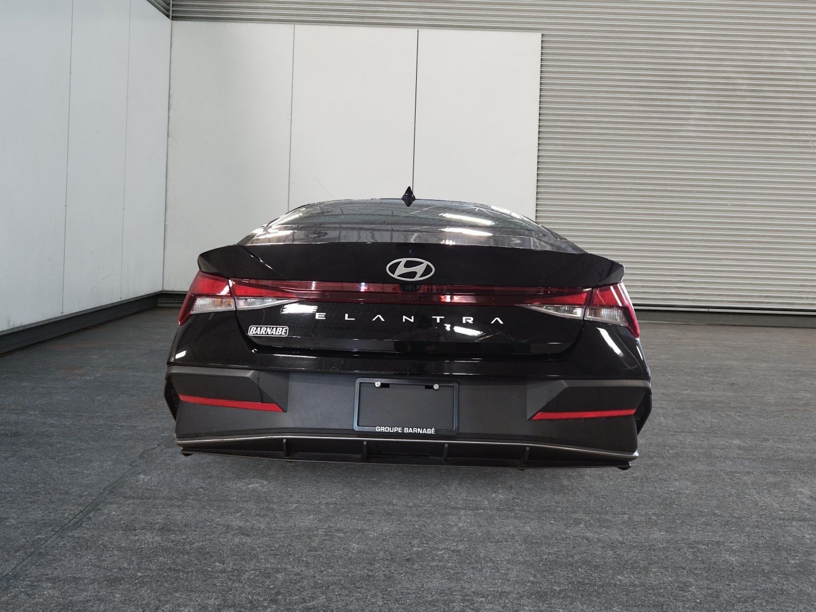 Photo 2025 Hyundai Elantra Preferred Ensemble Tech #3
