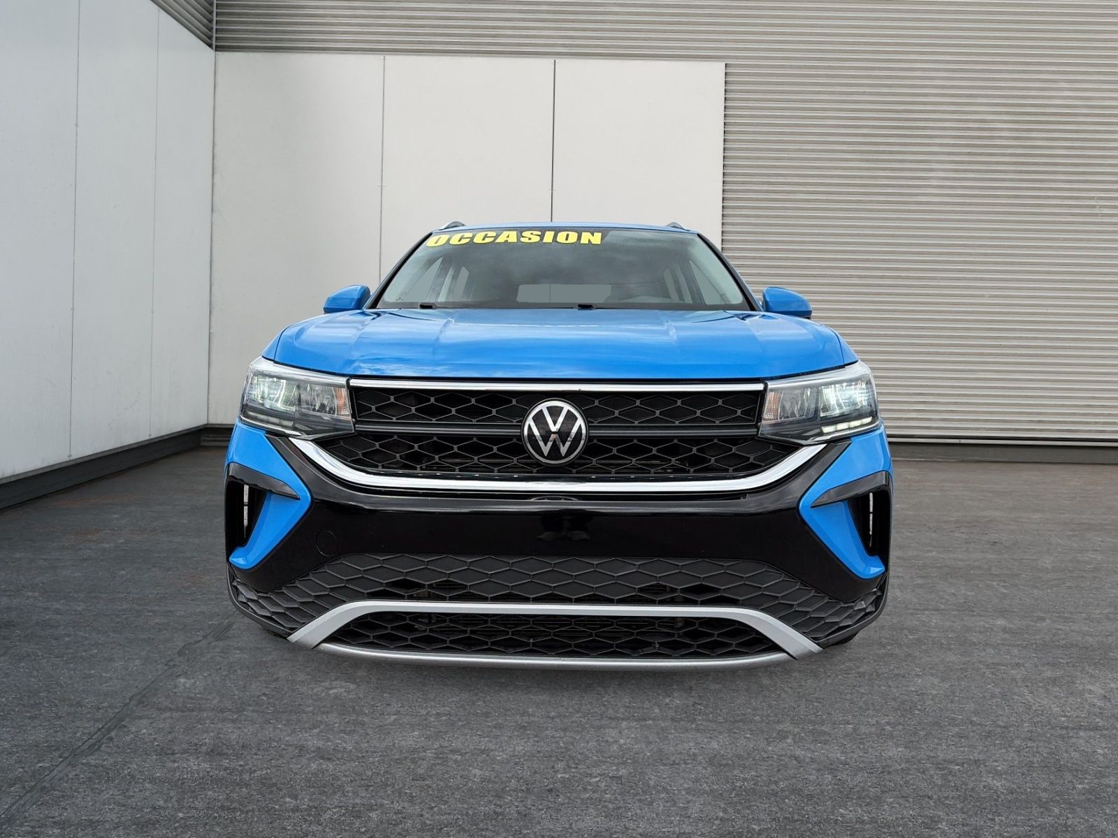 Photo Volkswagen Taos Comfortline 4Motion Toit-Panoramique 2023 #2