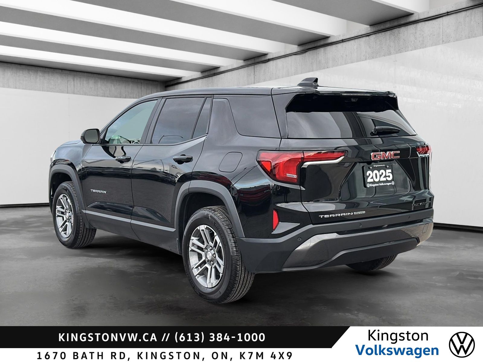 Photo 2025 GMC Terrain AWD Elevation #3