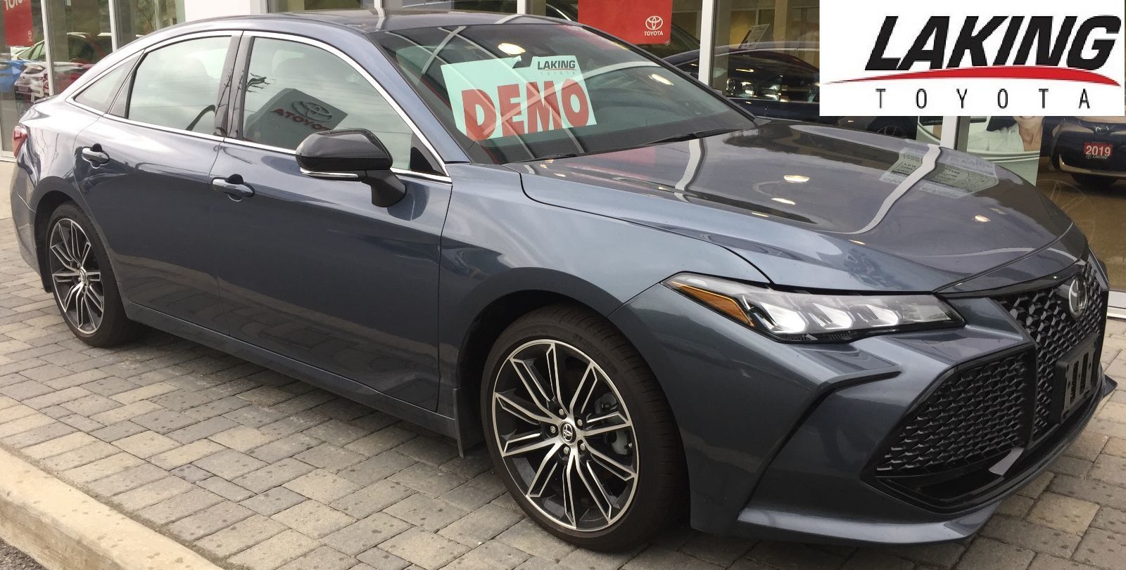 Used 2019 Toyota Avalon XSE ALMOST NEW in Sudbury 23510
