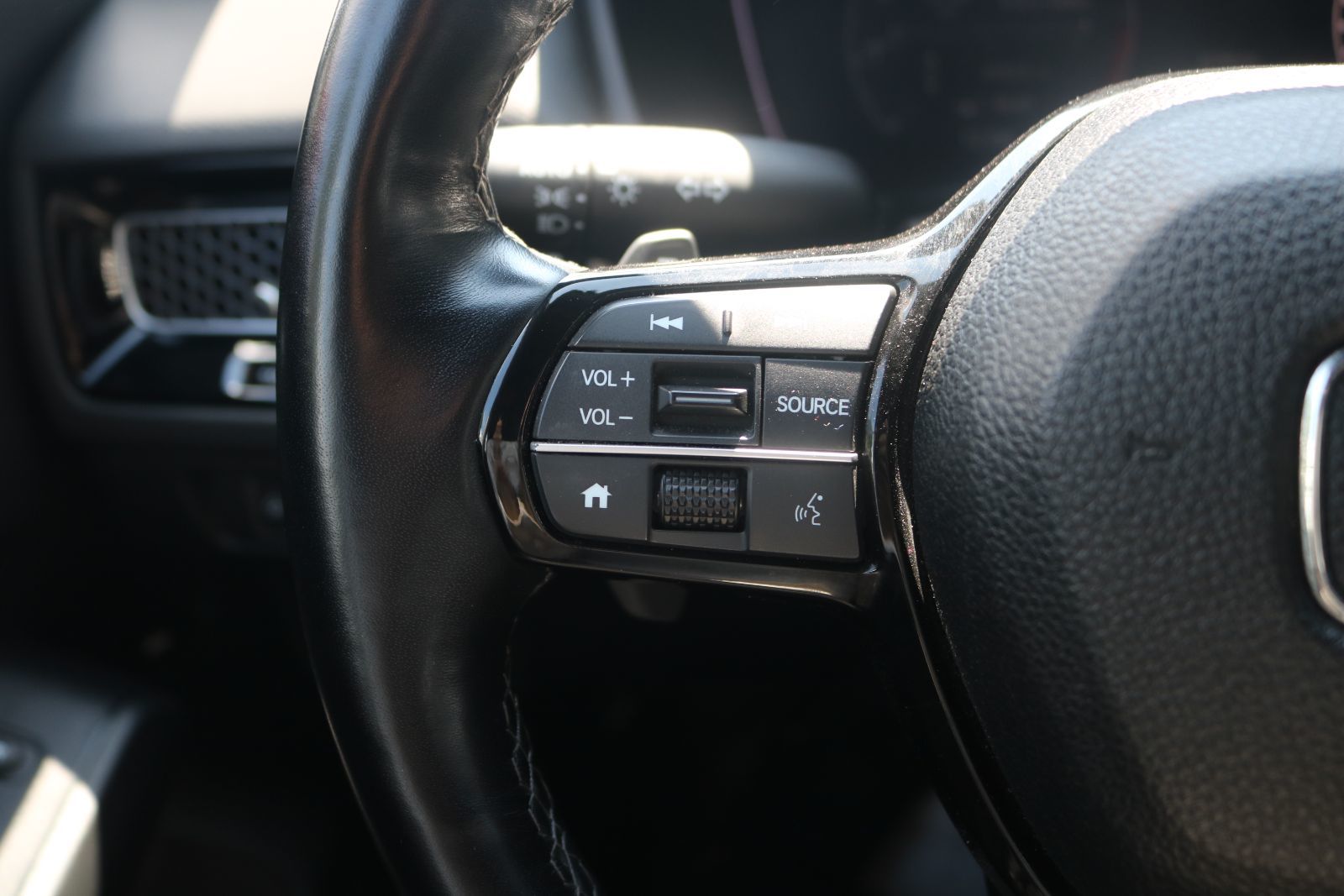 Honda Civic 2024 — photo 8