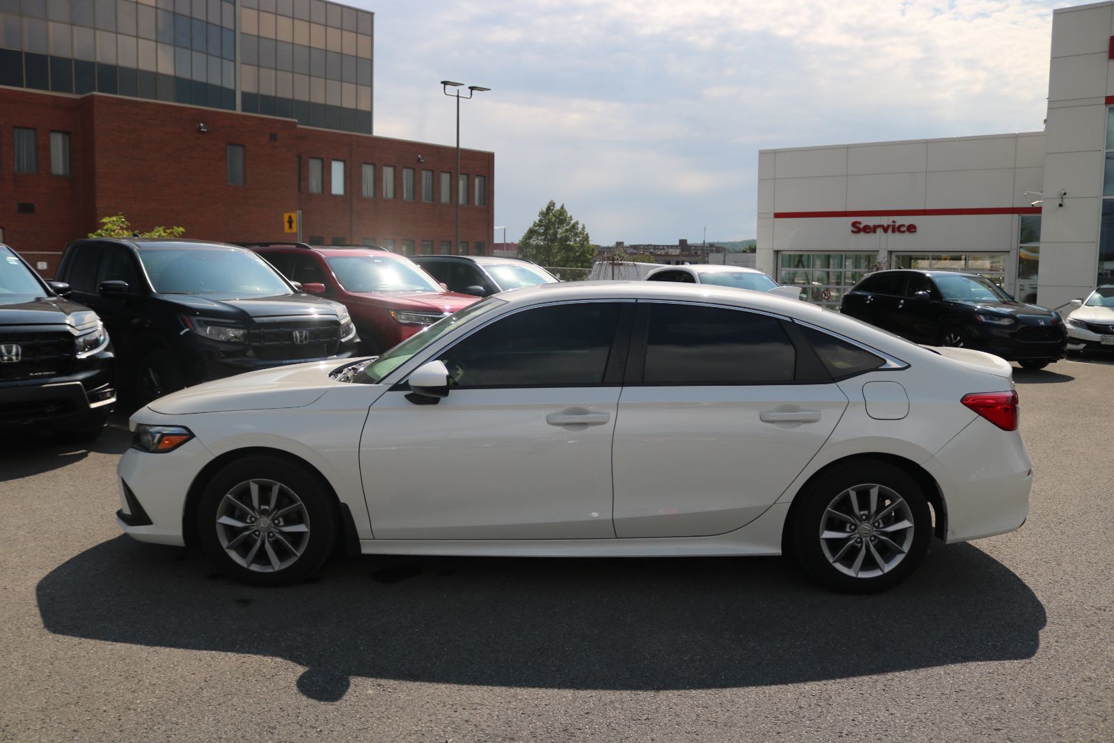 Honda Civic 2024 — photo 2