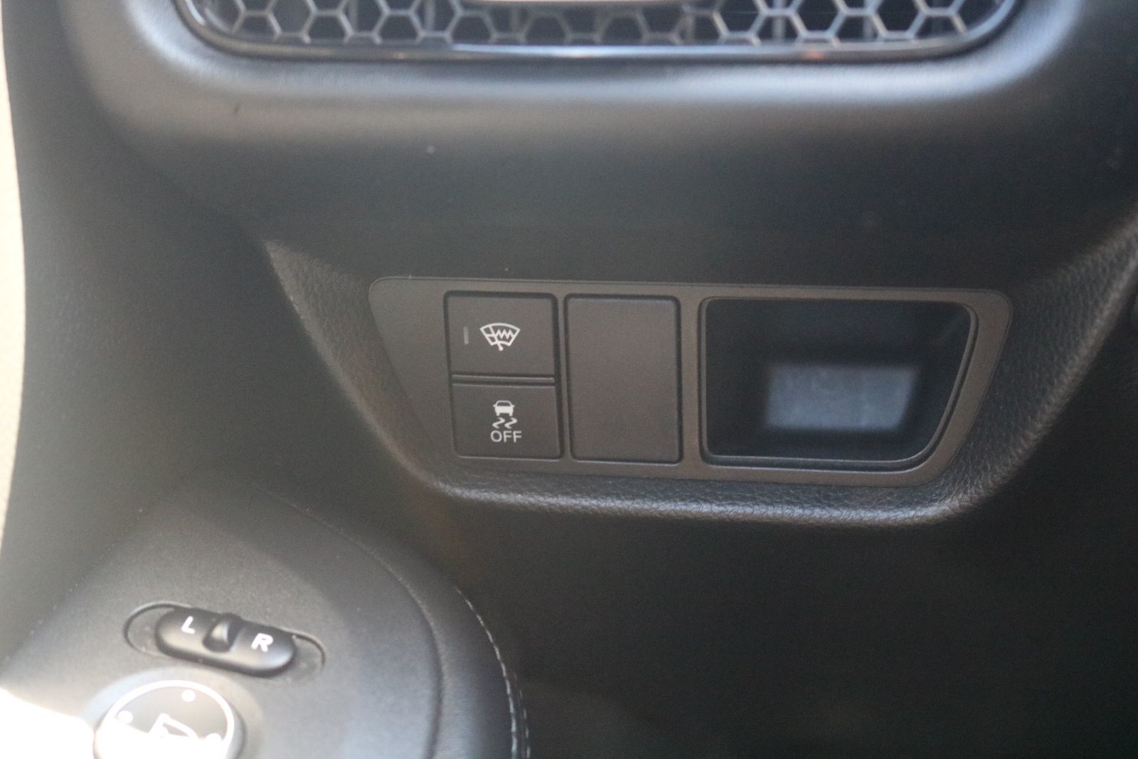 Honda HR-V 2023 — photo 8
