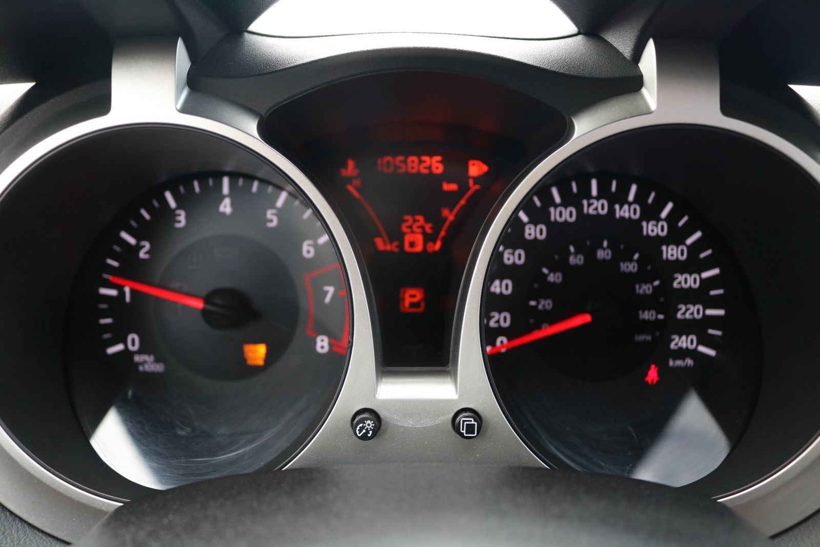 Nissan Juke 2016 — photo 8
