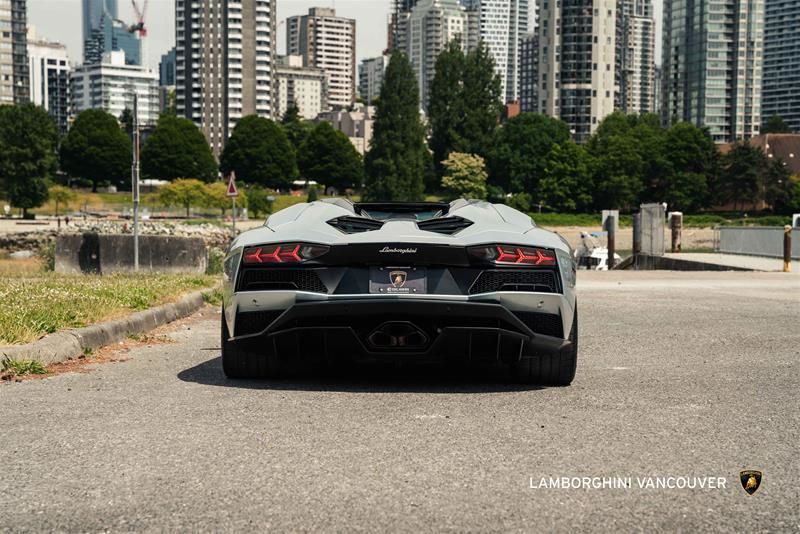 Lamborghini Aventador  2018 à Vancouver, Colombie-Britannique
