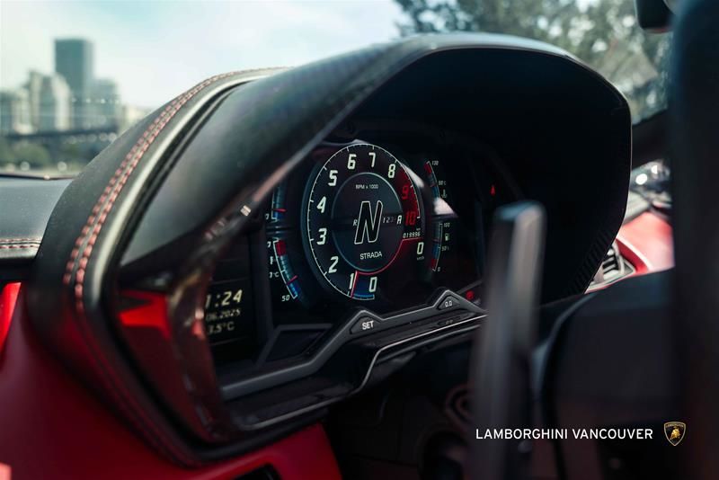 Lamborghini Aventador  2018 à Vancouver, Colombie-Britannique