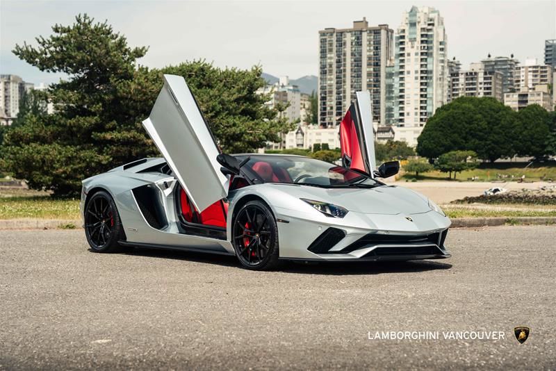 Lamborghini Aventador  2018 à Vancouver, Colombie-Britannique