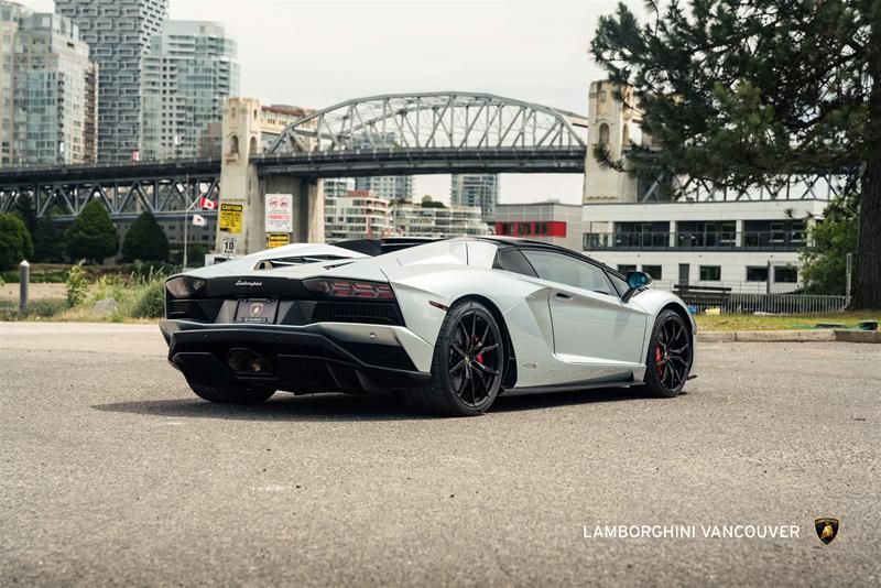 Lamborghini Aventador  2018 à Vancouver, Colombie-Britannique