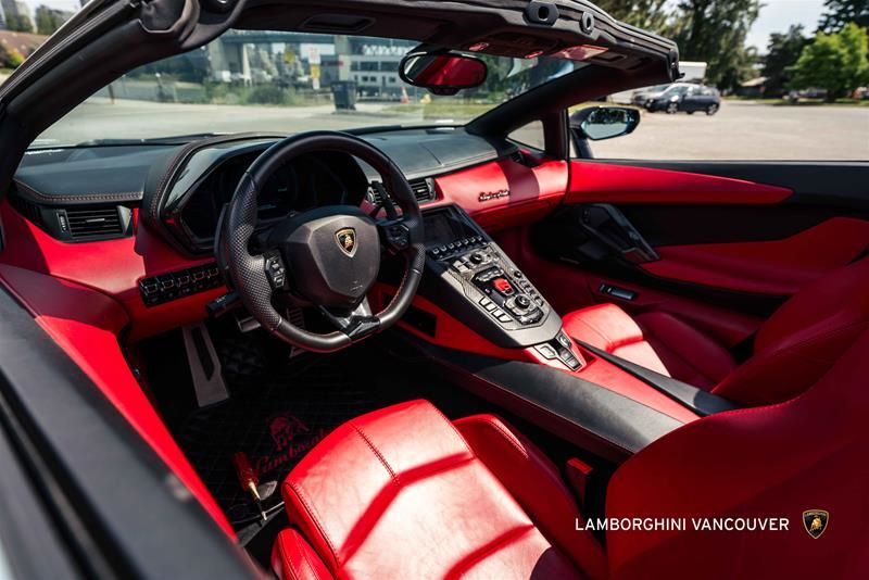 Lamborghini Aventador  2018 à Vancouver, Colombie-Britannique