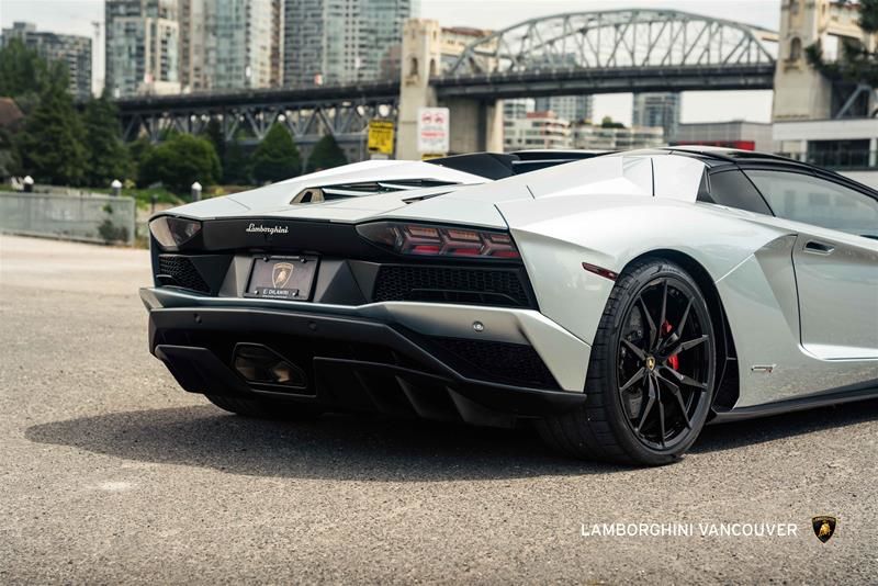Lamborghini Aventador  2018 à Vancouver, Colombie-Britannique