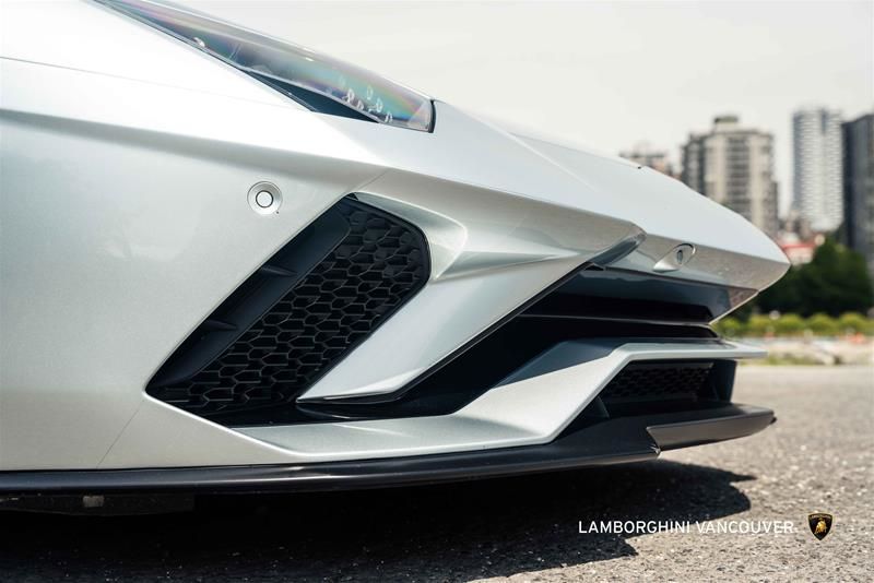 Lamborghini Aventador  2018 à Vancouver, Colombie-Britannique