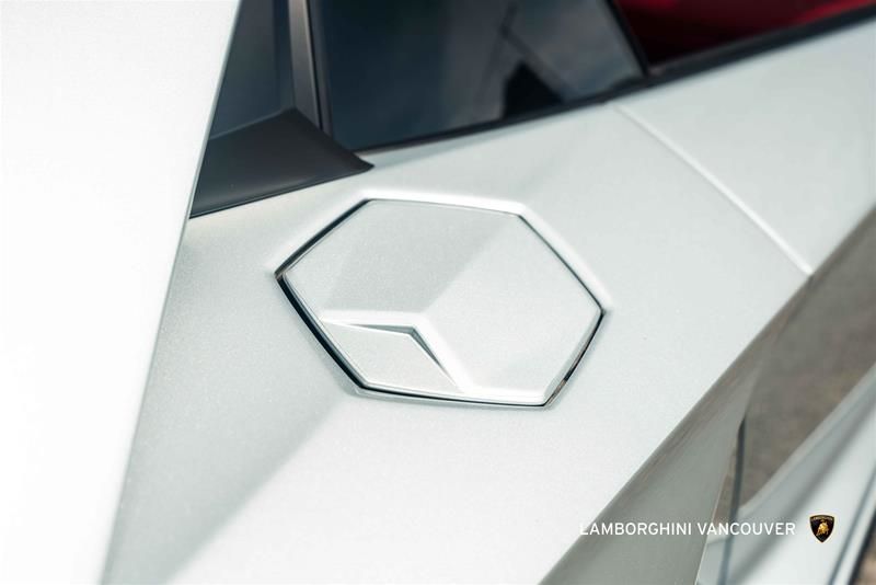 Lamborghini Aventador  2018 à Vancouver, Colombie-Britannique